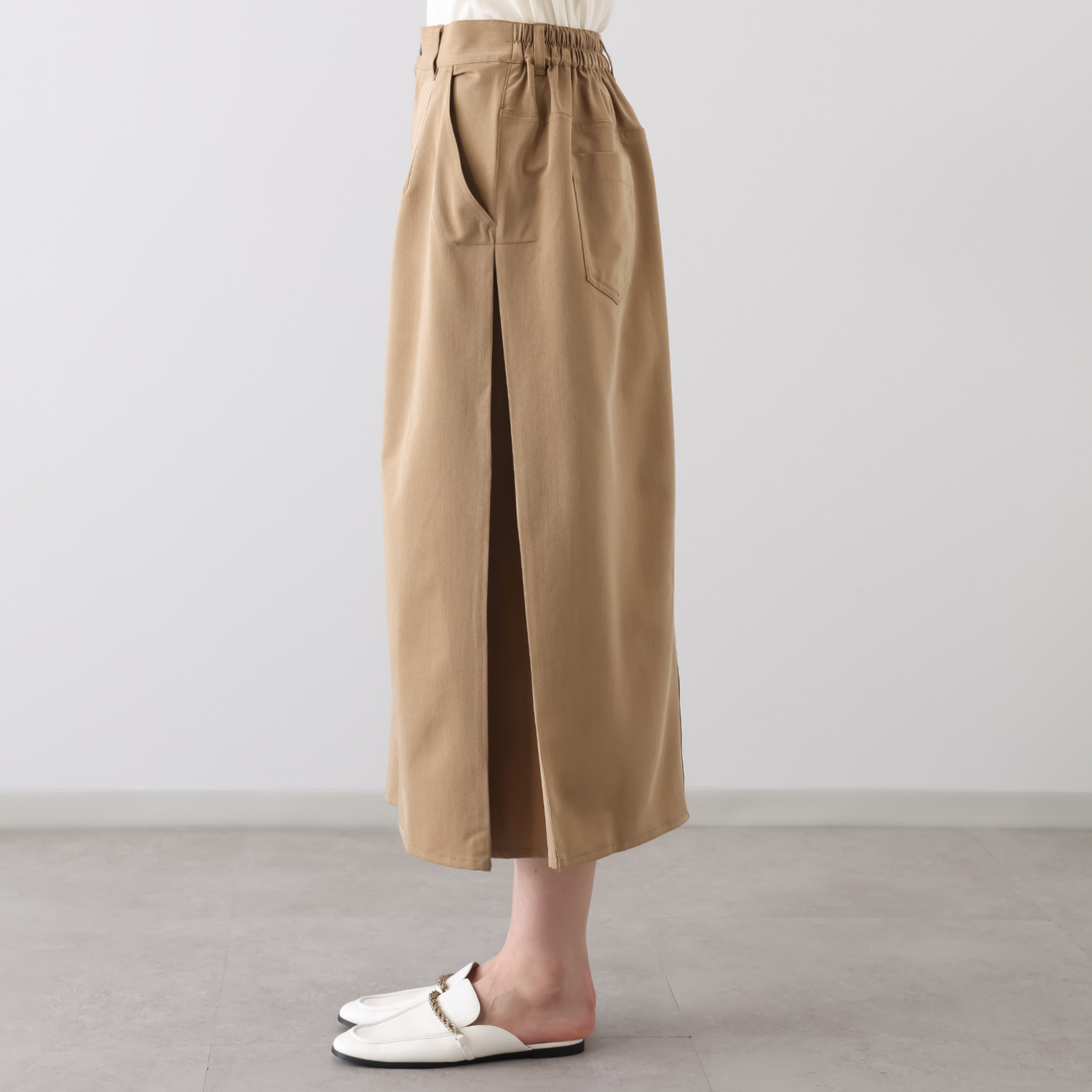 ヤエアジュテ Ｉラインでスタイルアップ サイドタックデザイン ロングスカート