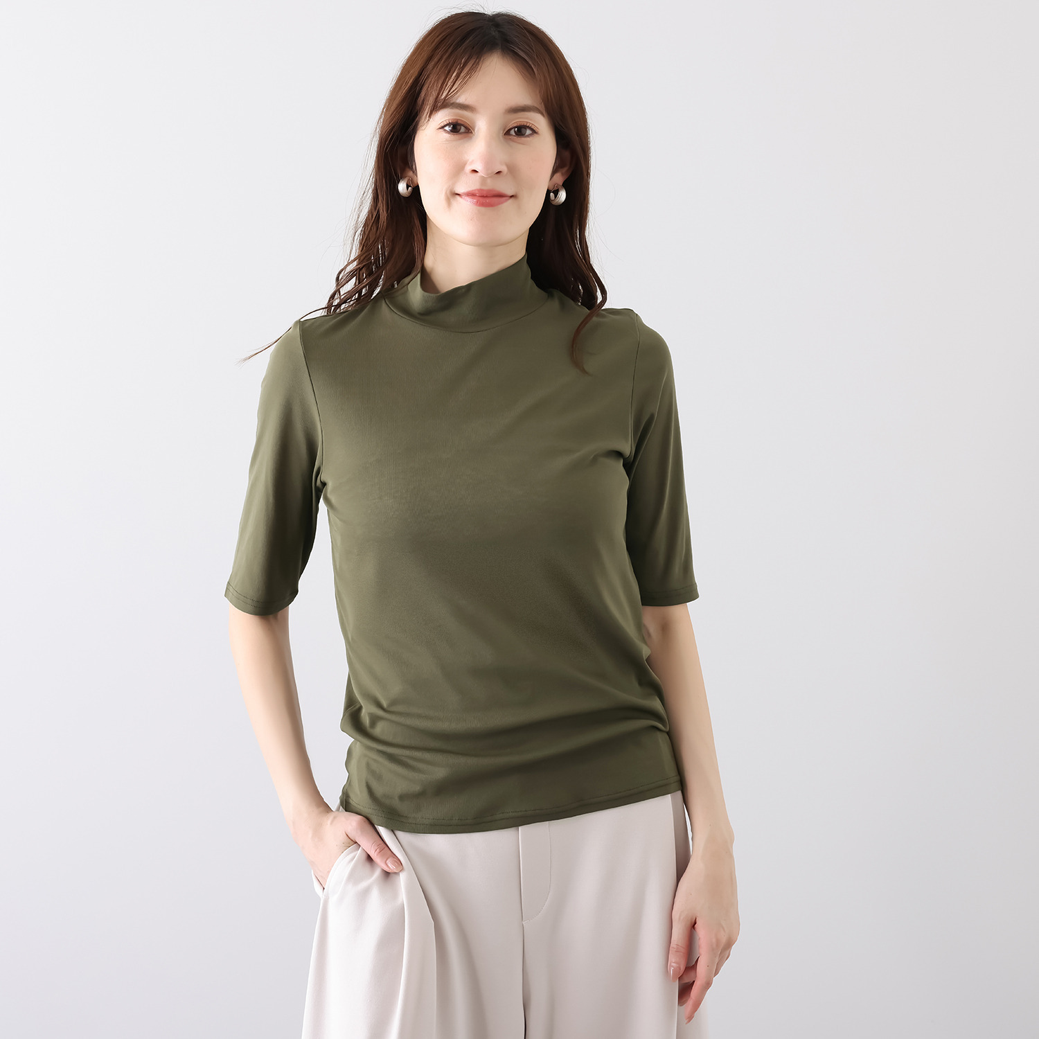 ヤエアジュテ ヤエアジュテ定番 シアーカットソー ハイネックプルオーバー