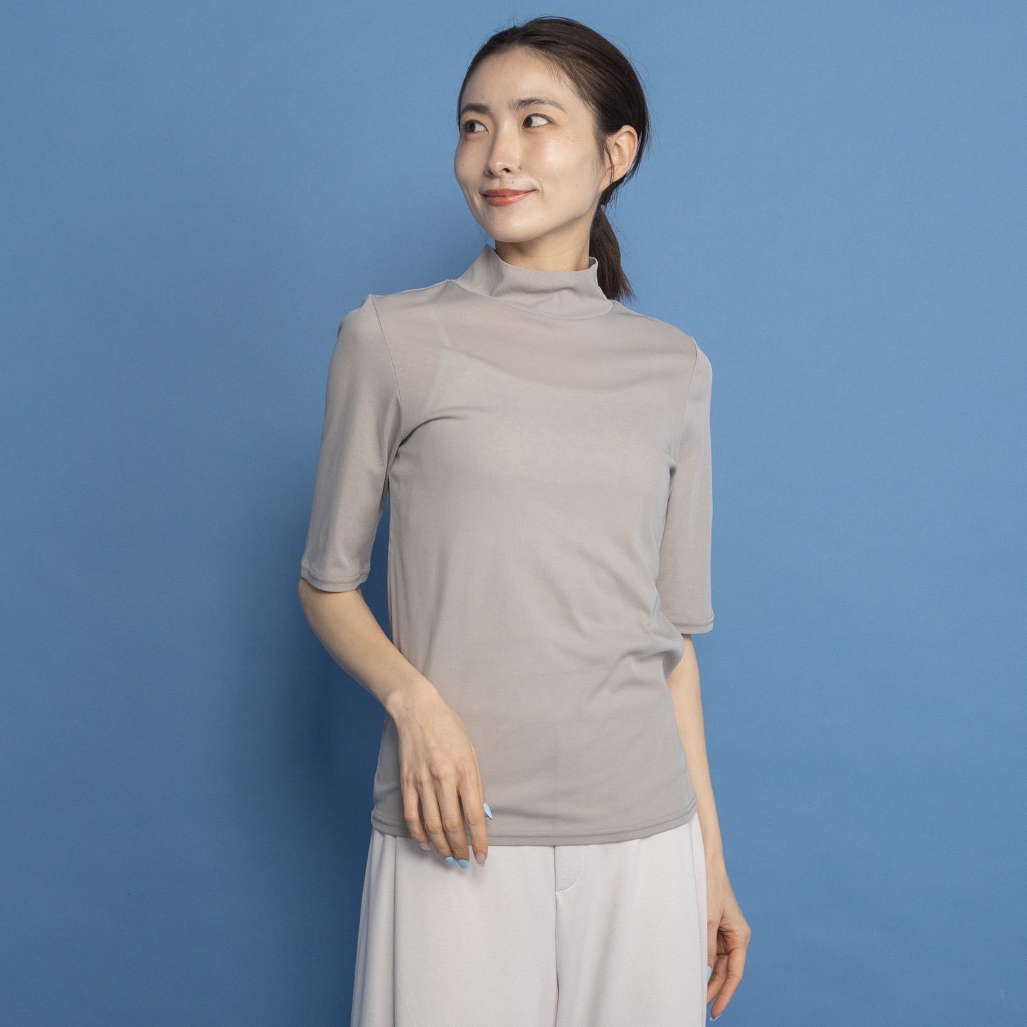 ヤエアジュテ ヤエアジュテ定番 シアーカットソー ハイネックプルオーバー