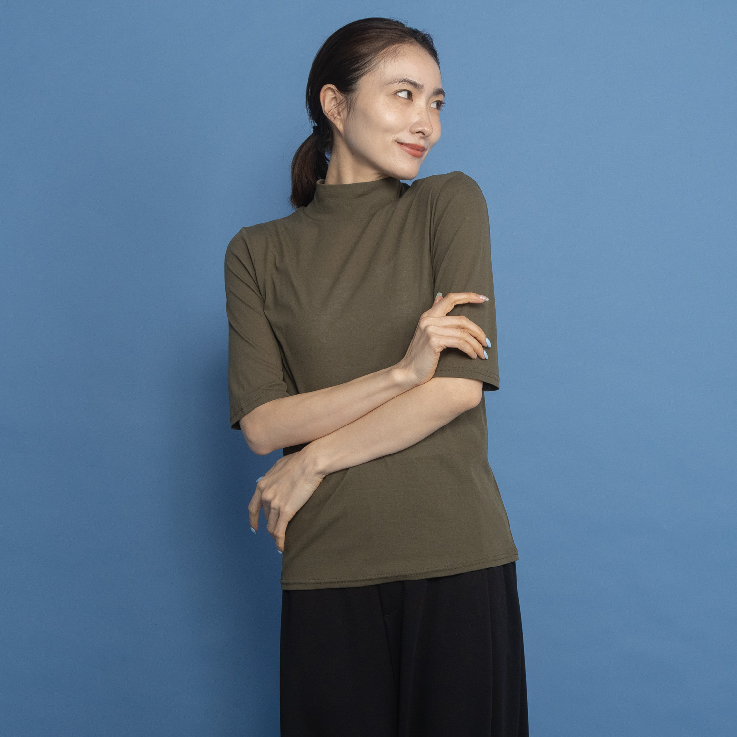 ヤエアジュテ ヤエアジュテ定番 シアーカットソー ハイネックプルオーバー