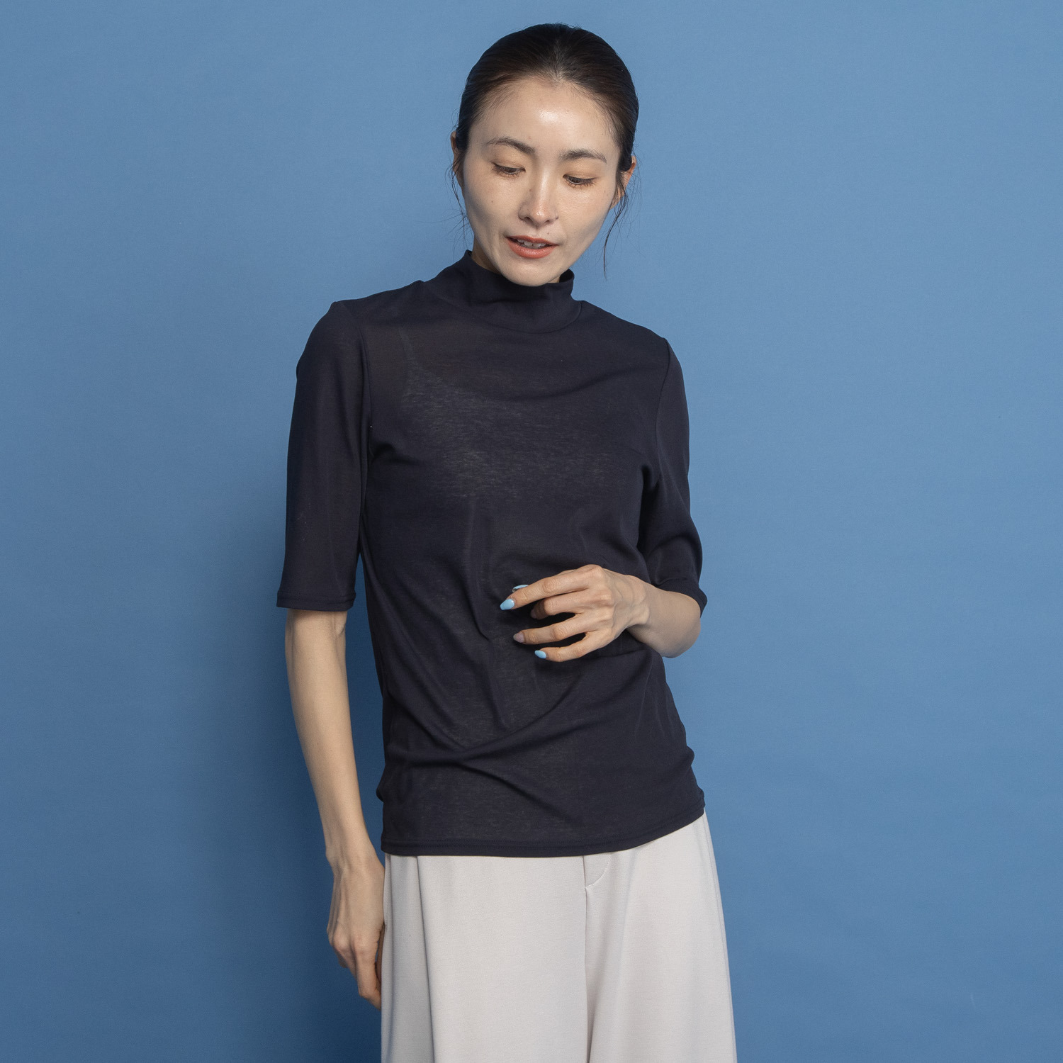 ヤエアジュテ ヤエアジュテ定番 シアーカットソー ハイネックプルオーバー