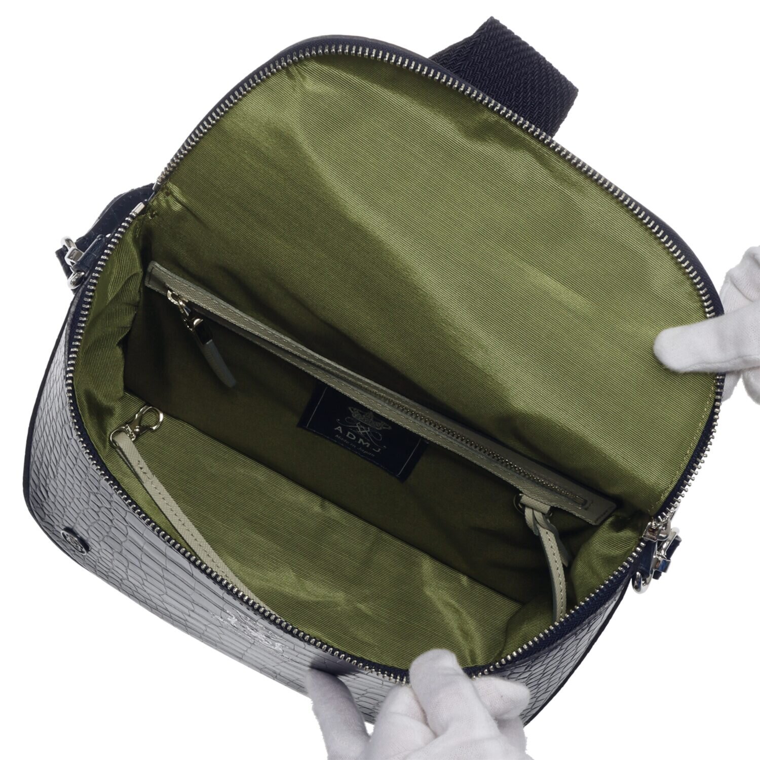 エーディーエムジェイ 牛革クロコダイル型押し ２０２６ クロスボディバッグ