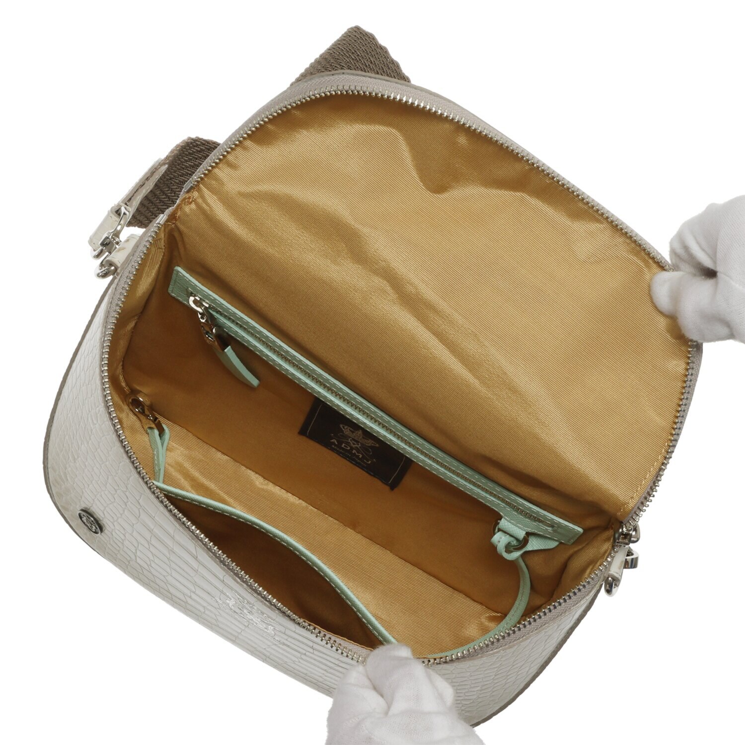 エーディーエムジェイ 牛革クロコダイル型押し ２０２６ クロスボディバッグ