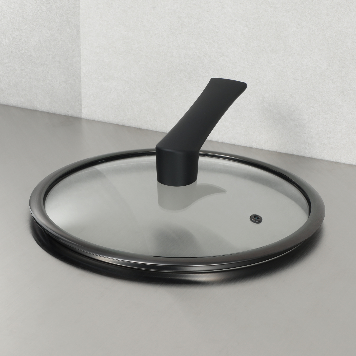 常識をくつがえす！ 内側ノンコーティングで 強火調理・金属ヘラＯＫ！ プラズマプロフライパン ２６ｃｍ蓋付