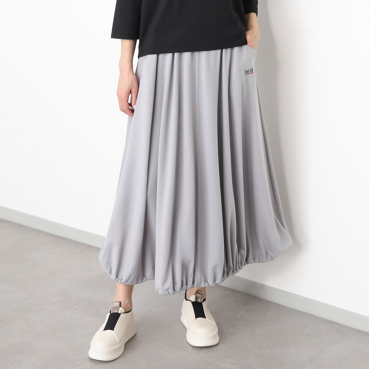 イクシーズ バルーンシルエット ロングスカート