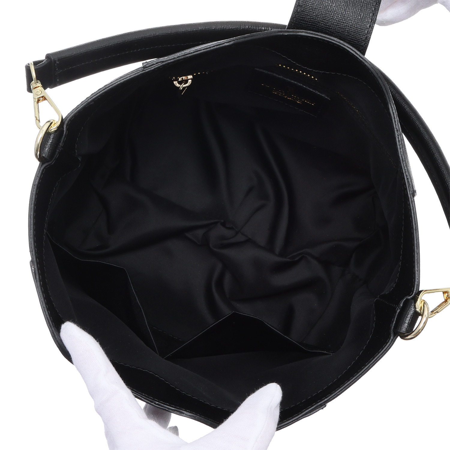 アンナヴィルジリ イタリア製 サフィアーノカーフレザー ロゴストラップ付 バケットバッグ “ヴァニア”