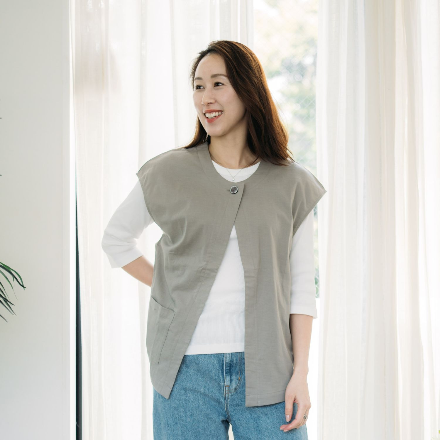 ヘ・エラ コットンブレンド ストレッチダブルガーゼ ジレ