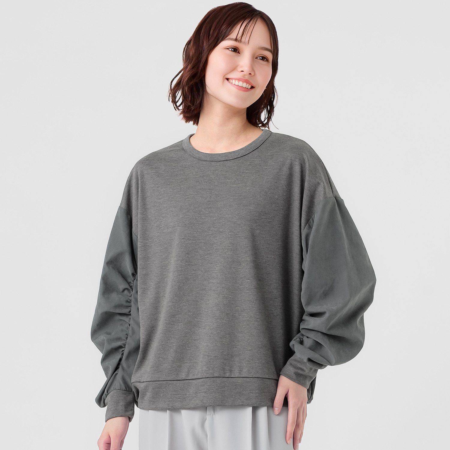 ダジュール 袖シャーリング プルオーバー