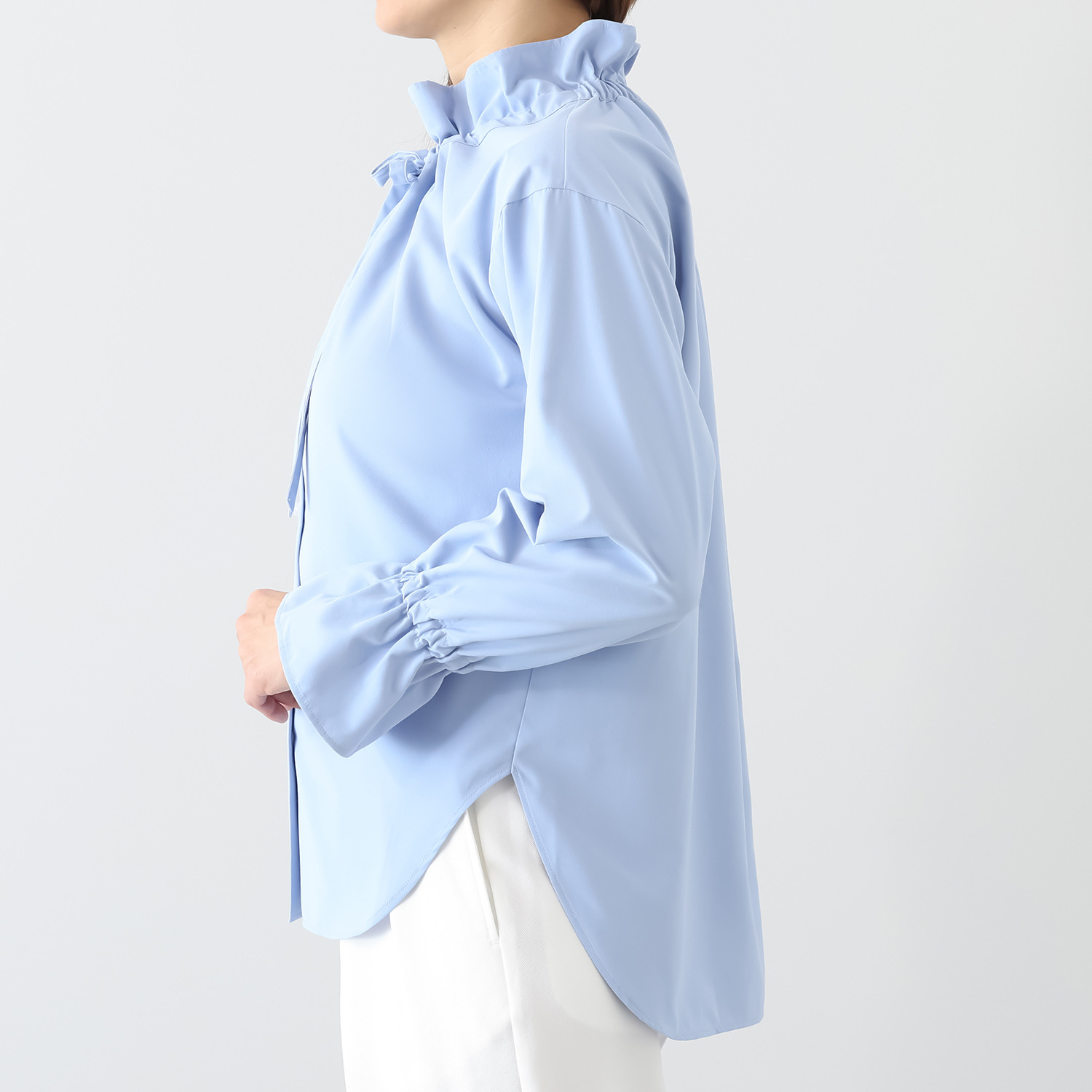 ボン・ブリコラージュ バイ　レイコ・ホウセンジ これ一枚できれいにキマる 大人の女性の フリルカラーブラウス