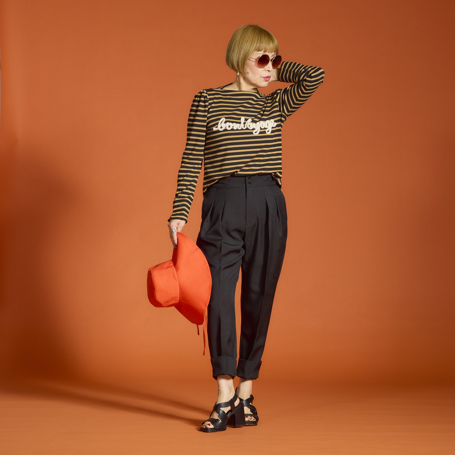 ボン・ブリコラージュ バイ　レイコ・ホウセンジ これだけで スタイルアップ！ 脚長ラインが美しい テーパードパンツ