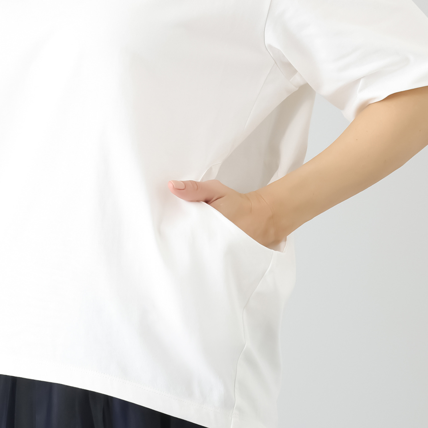 ミニマライズプラス ファッションは楽しんで！ 春はウキウキ！ 遊び心満載の ポケットデザインＴシャツ