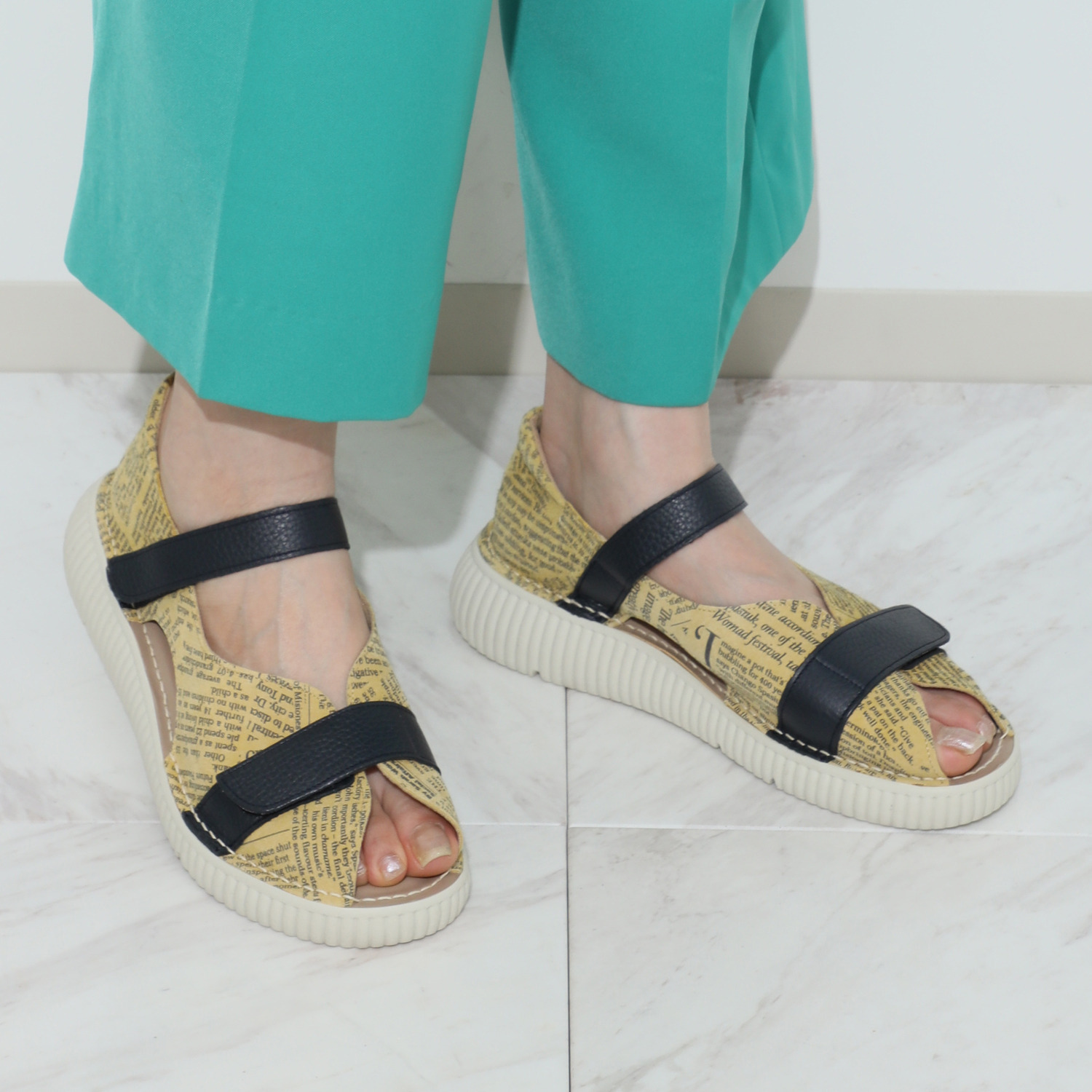 ＪＳハートレーベル 純日本製 やわらか姫路レザー 甲を自在に調整できる コンフォートサンダル