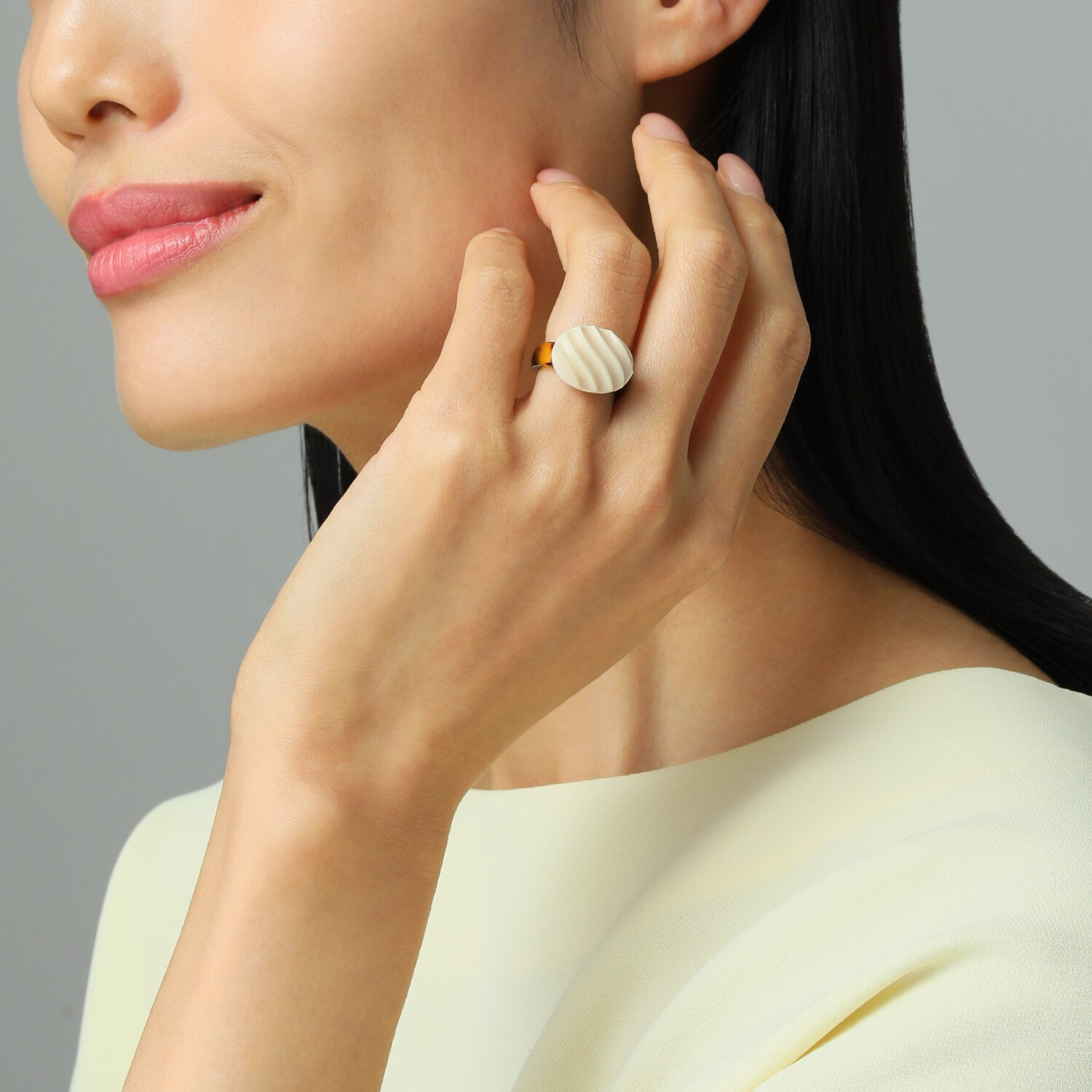 上方象牙 象牙 筋彫り 本べっ甲リング