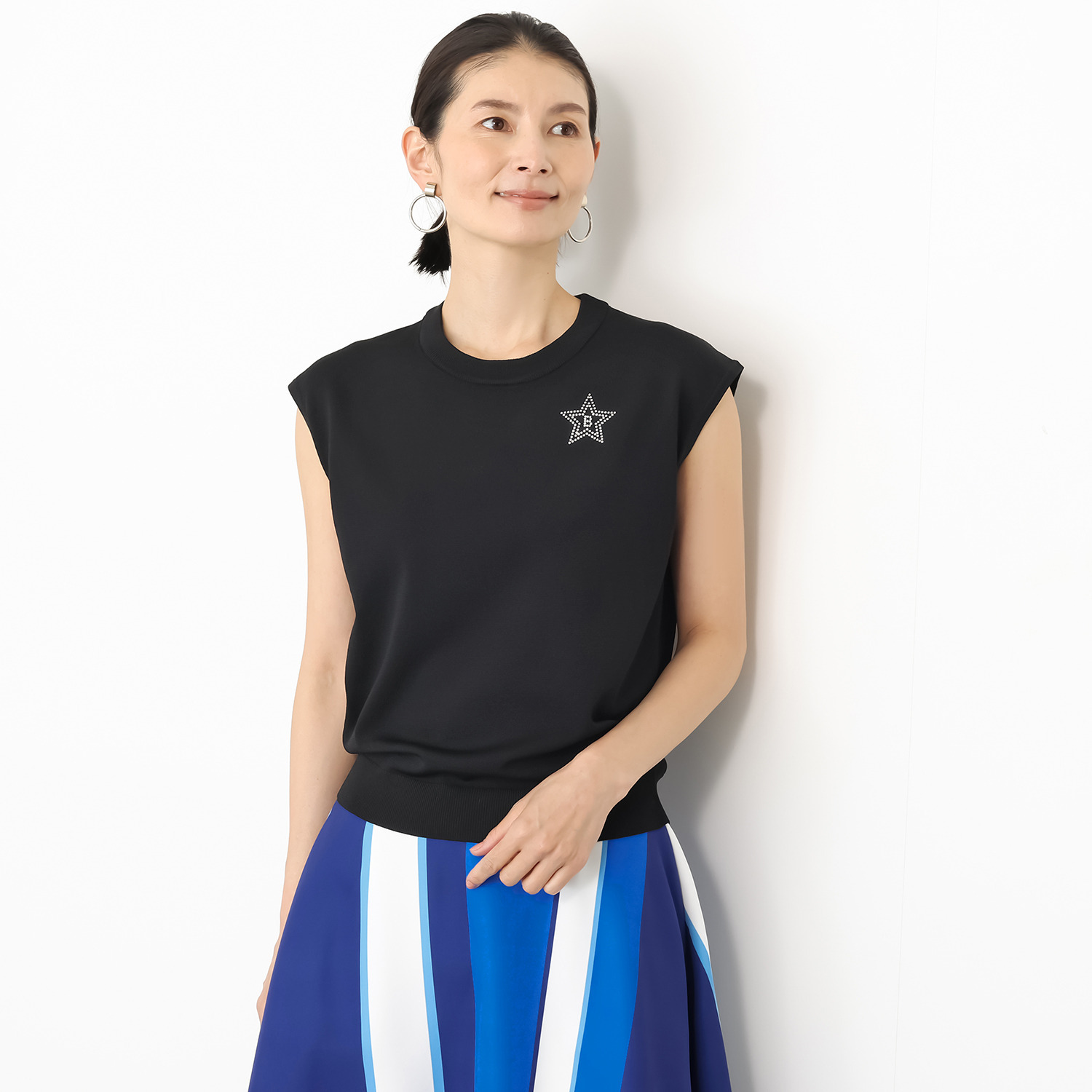 ブルーコレクション キラキラがたまらない！ ラインストーンアクセント フレンチスリーブ ニットトップス