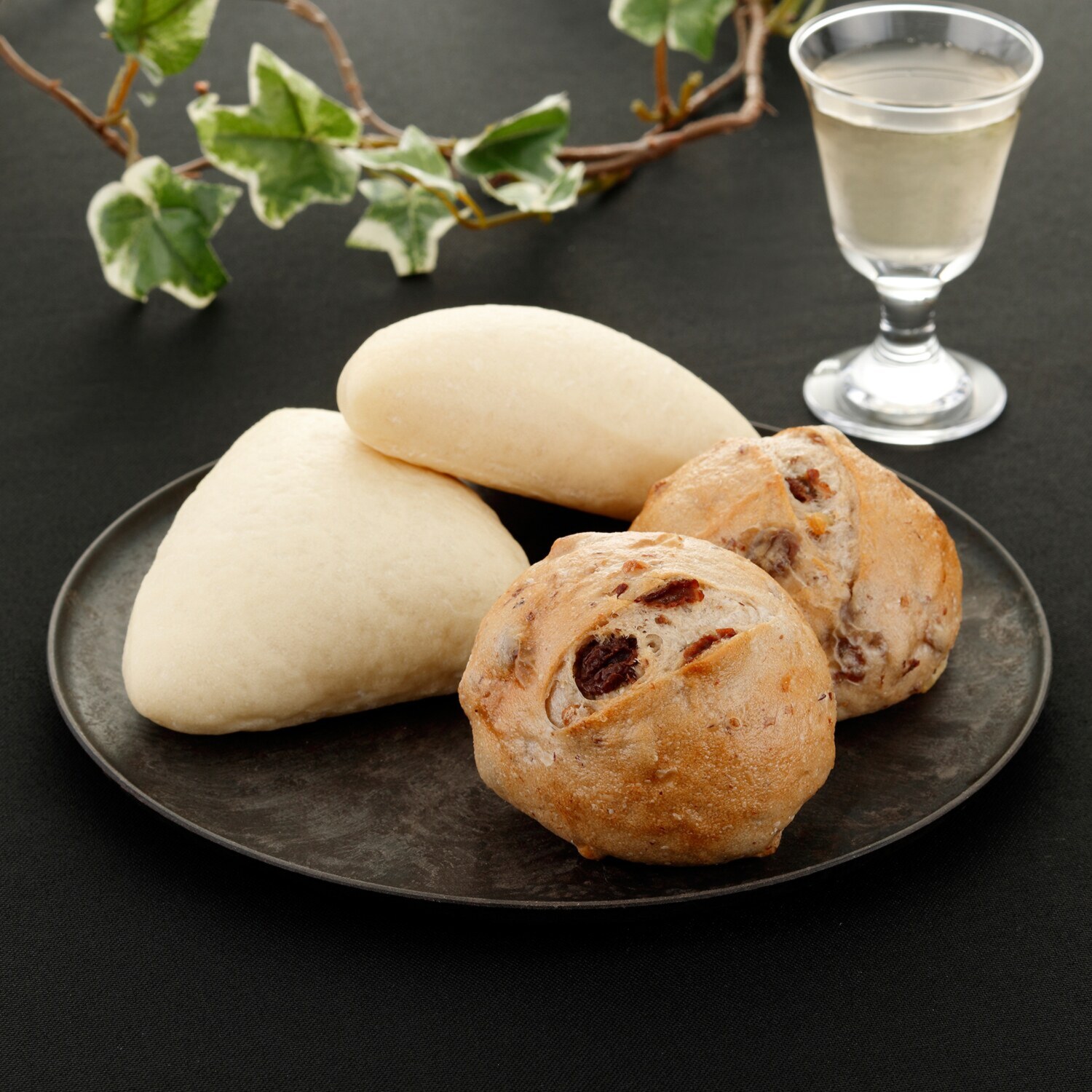 “ＴＳＵＳＨＩＭＩ” 白神こだま酵母使用！ こだわりパン２種 ４ヶ月頒布会