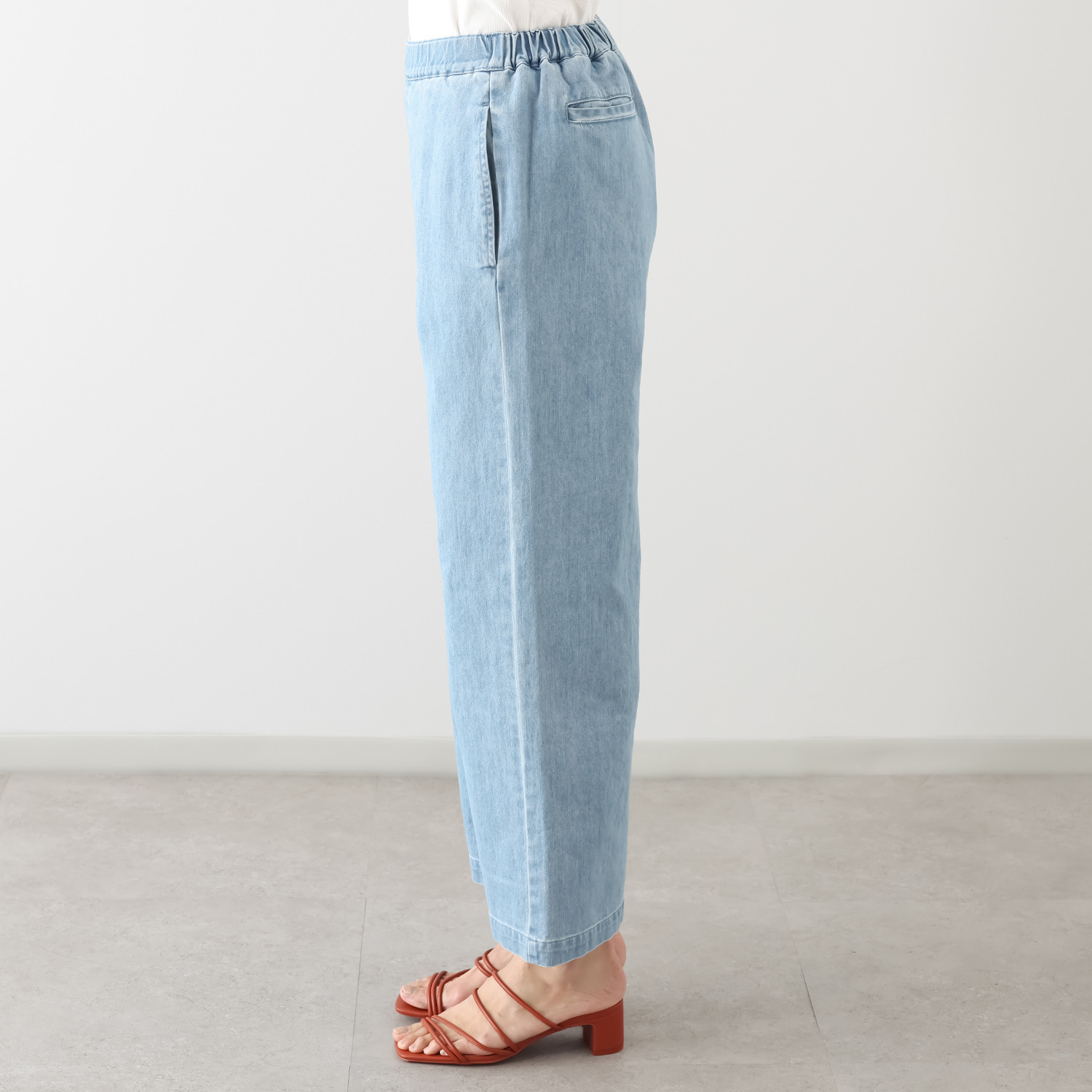 ネクストリー ワクロス（Ｒ） ハイブリッドデニム イージーワイドパンツ