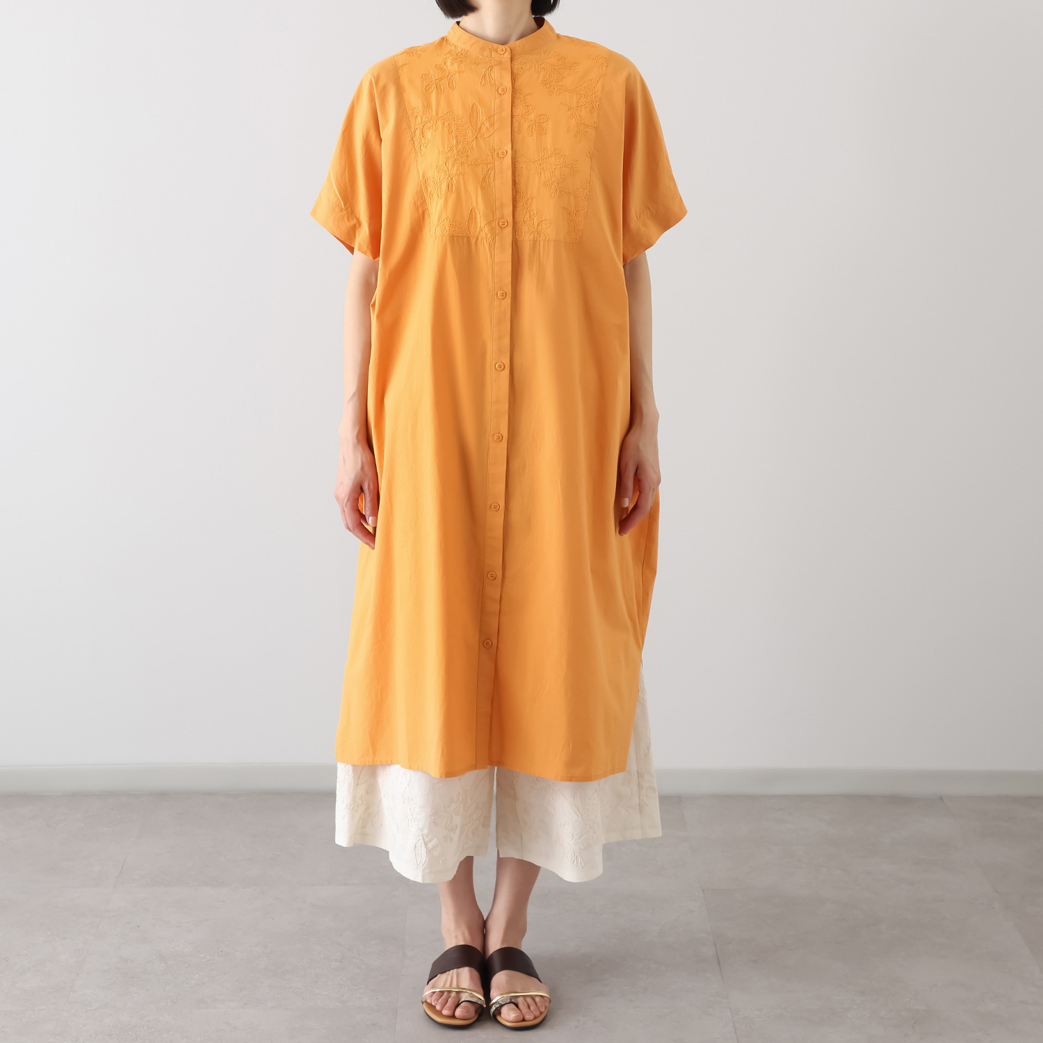 エバーグリーン エバーモア ヨーク刺しゅう切替 シャツワンピース