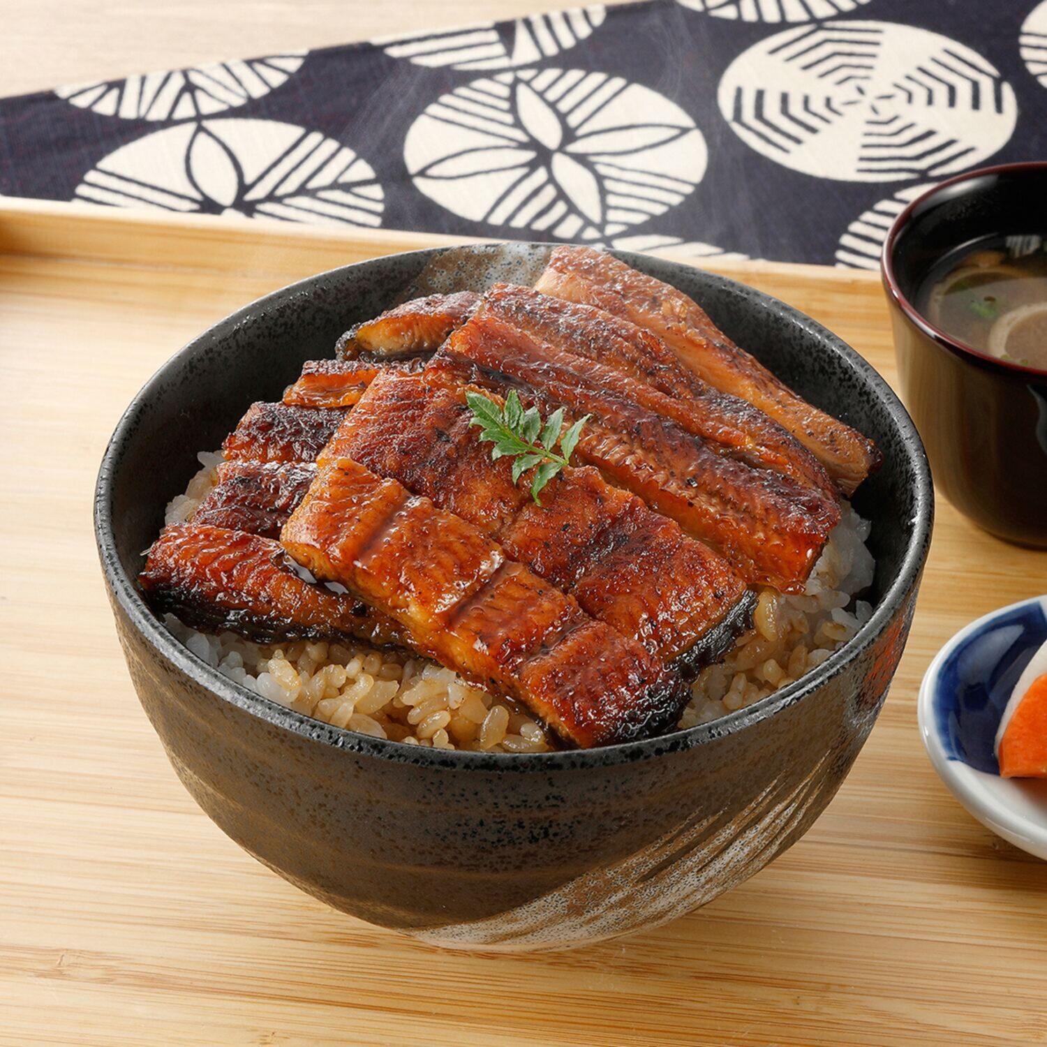 ＜わけあり＞ 目利き人厳選！ ふっくら　国産手焼きの 刻みうなぎ蒲焼（新仔）