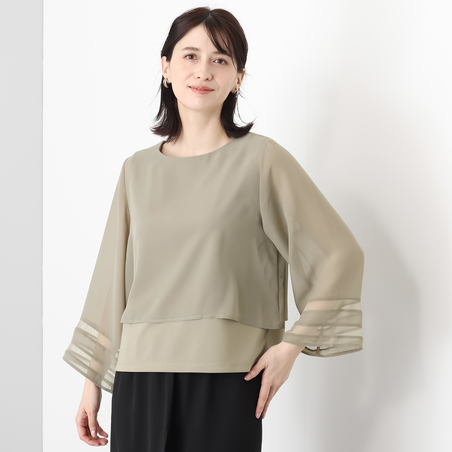 マイジュジュ 一枚で決まる！ インナー強撚ポンチ シフォンレイヤード風 プルオーバーブラウス