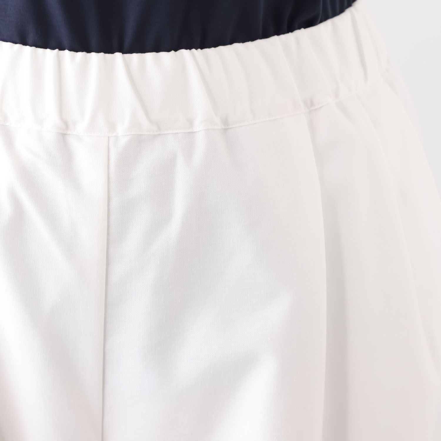 ナチュラルバイクリップ 裾レースが美しい 脚さばきをきれいに魅せる 一枚で決まる 美しいシルエット セミワイドパンツ