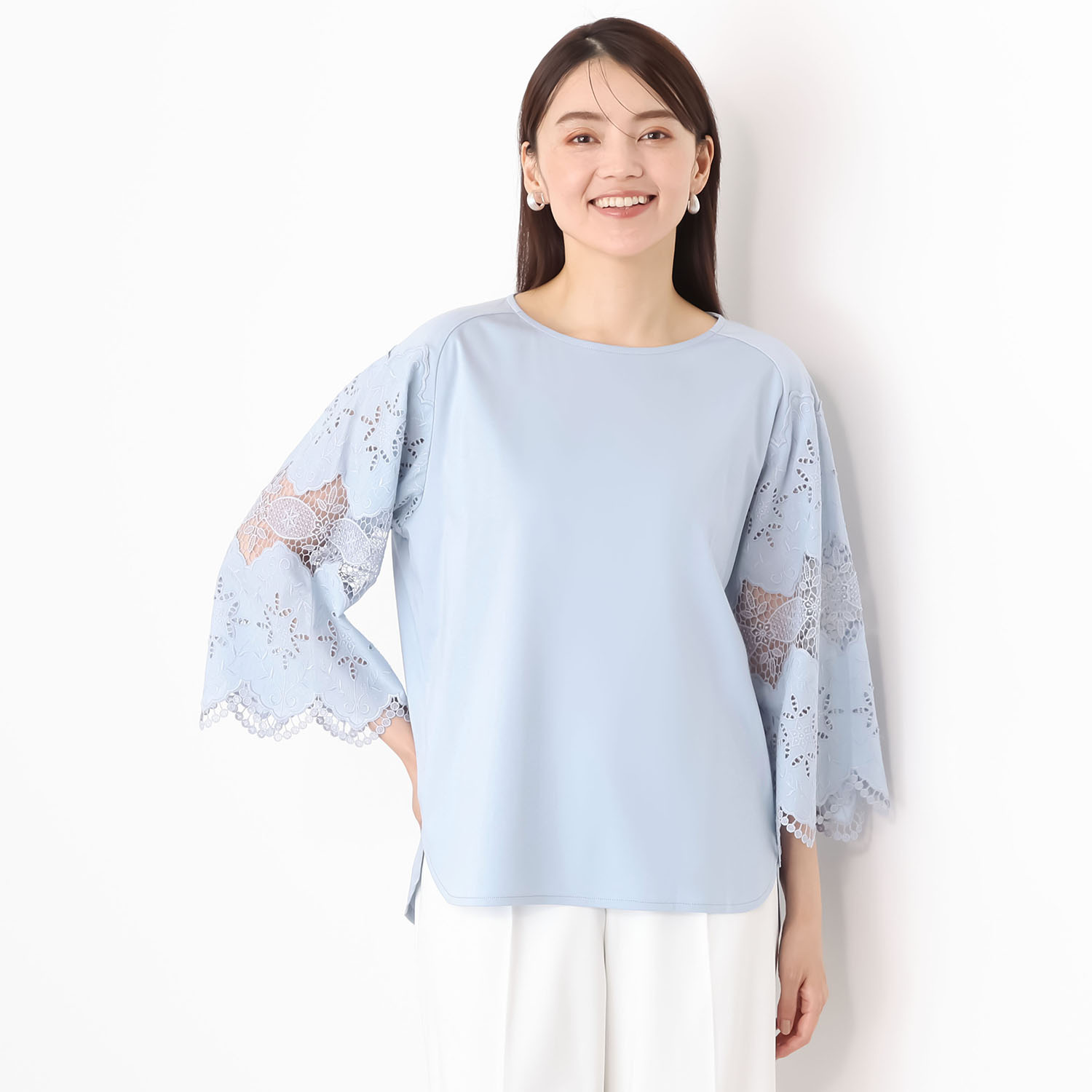 ナチュラルバイクリップ 一枚でも決まる 袖刺しゅうのカットソー 肌触りがとても良く なめらかな コットンプルオーバー