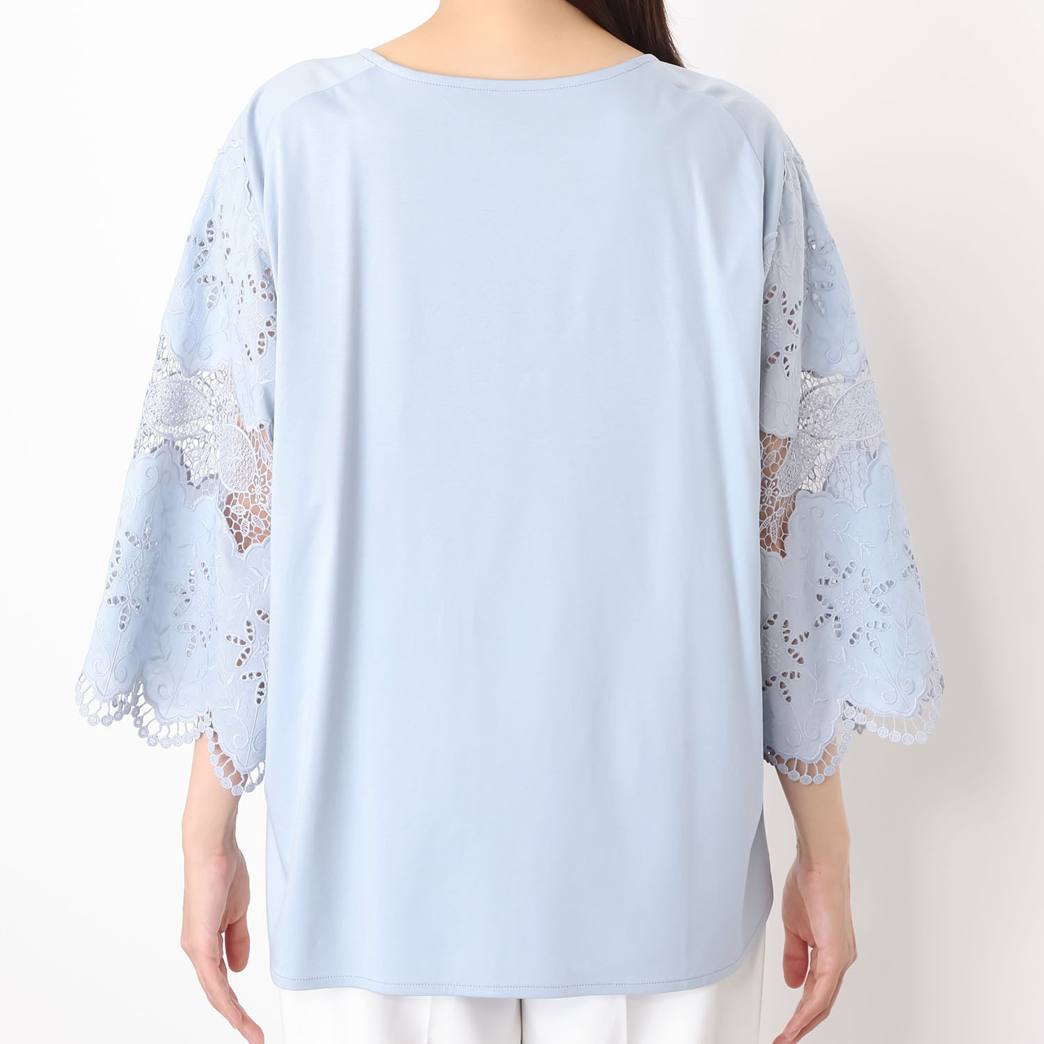 ナチュラルバイクリップ 一枚でも決まる 袖刺しゅうのカットソー 肌触りがとても良く なめらかな コットンプルオーバー