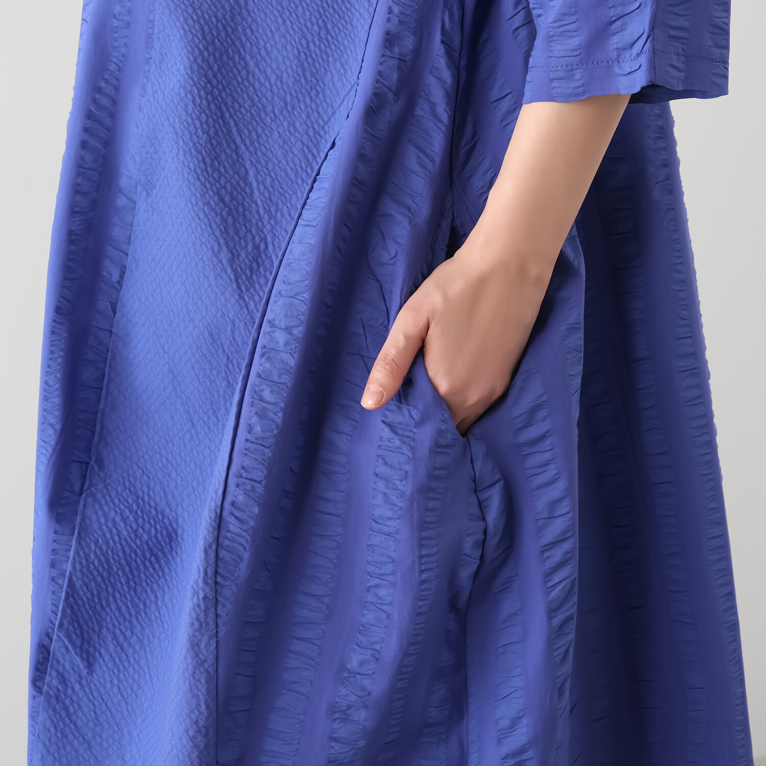 コイビトミサキ 立体ポコポコ素材の デザイン シャツチュニック