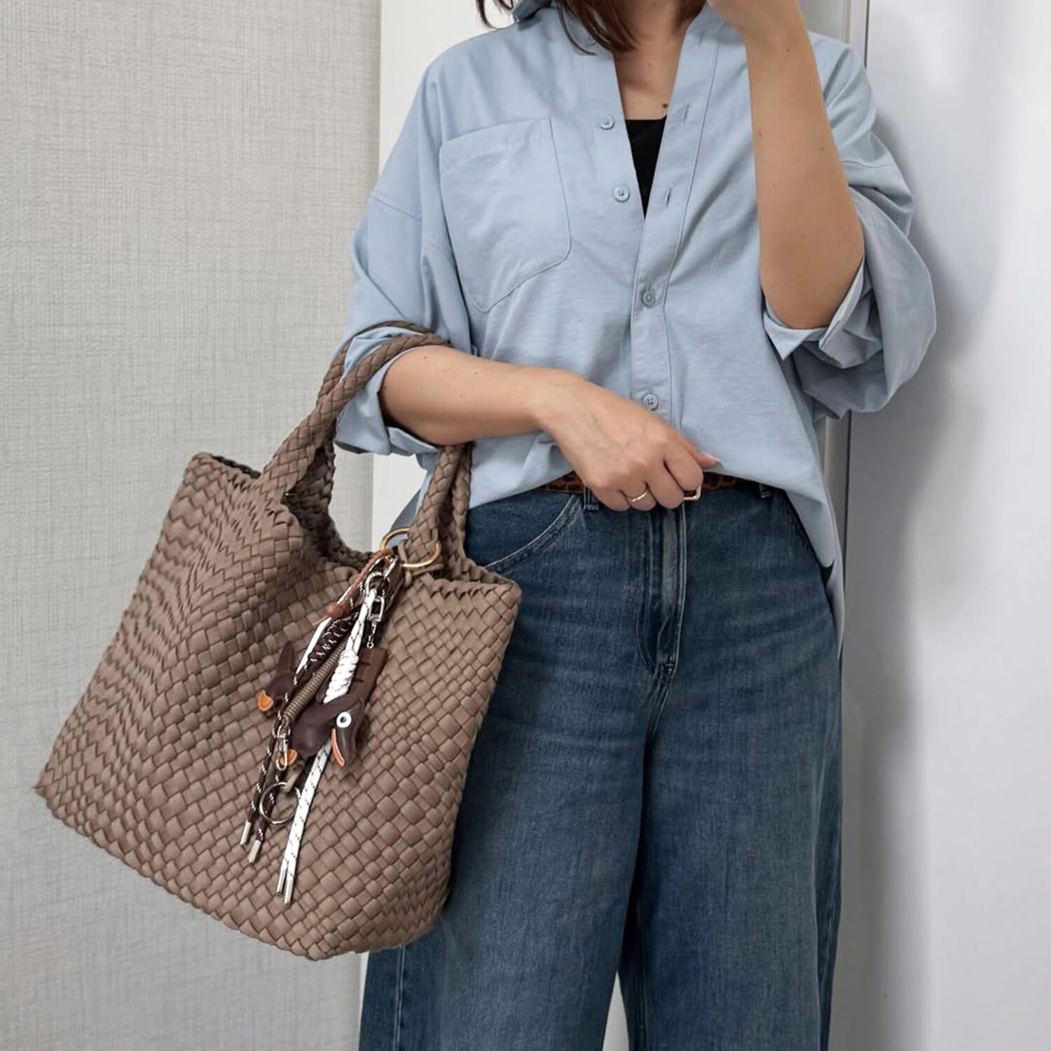 パドマ ボンボンチャーム付 イントレチャート トートバッグ ＜巾着インナーポーチ付＞