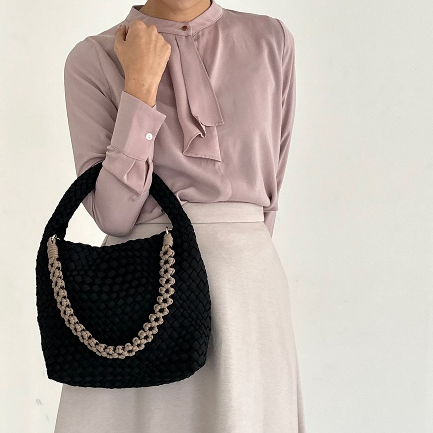 パドマ イントレチャート フラワーストラップ ３ウェイバッグ ＜巾着インナーポーチ付＞