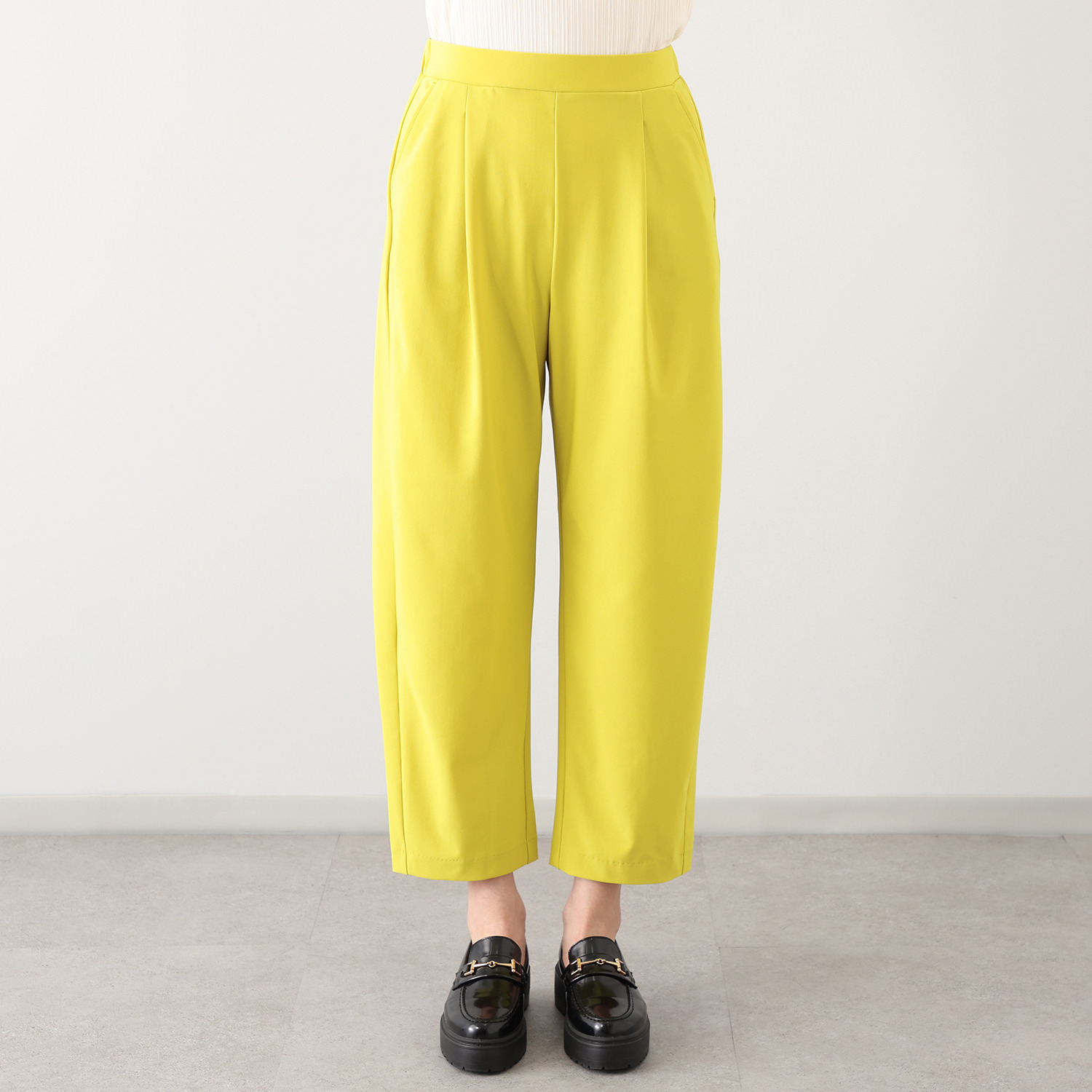 ラ・シュシュ ＵＶカット・接触冷感 吸水速乾 体形カバーが叶う タック入り カーヴィーパンツ