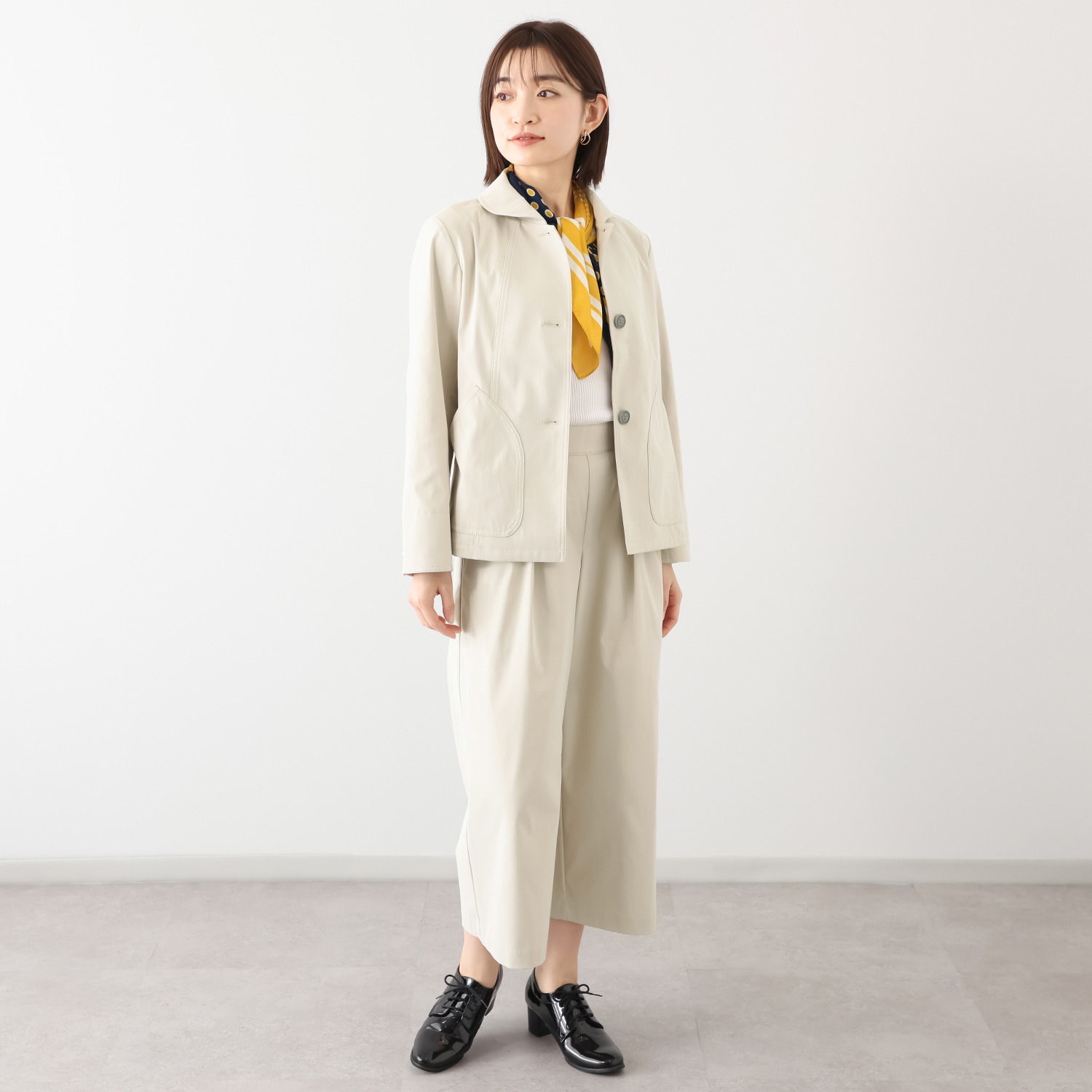 ルナリア はっ水・ＵＶカット ストレッチ大人チノ 丸襟ジャケット