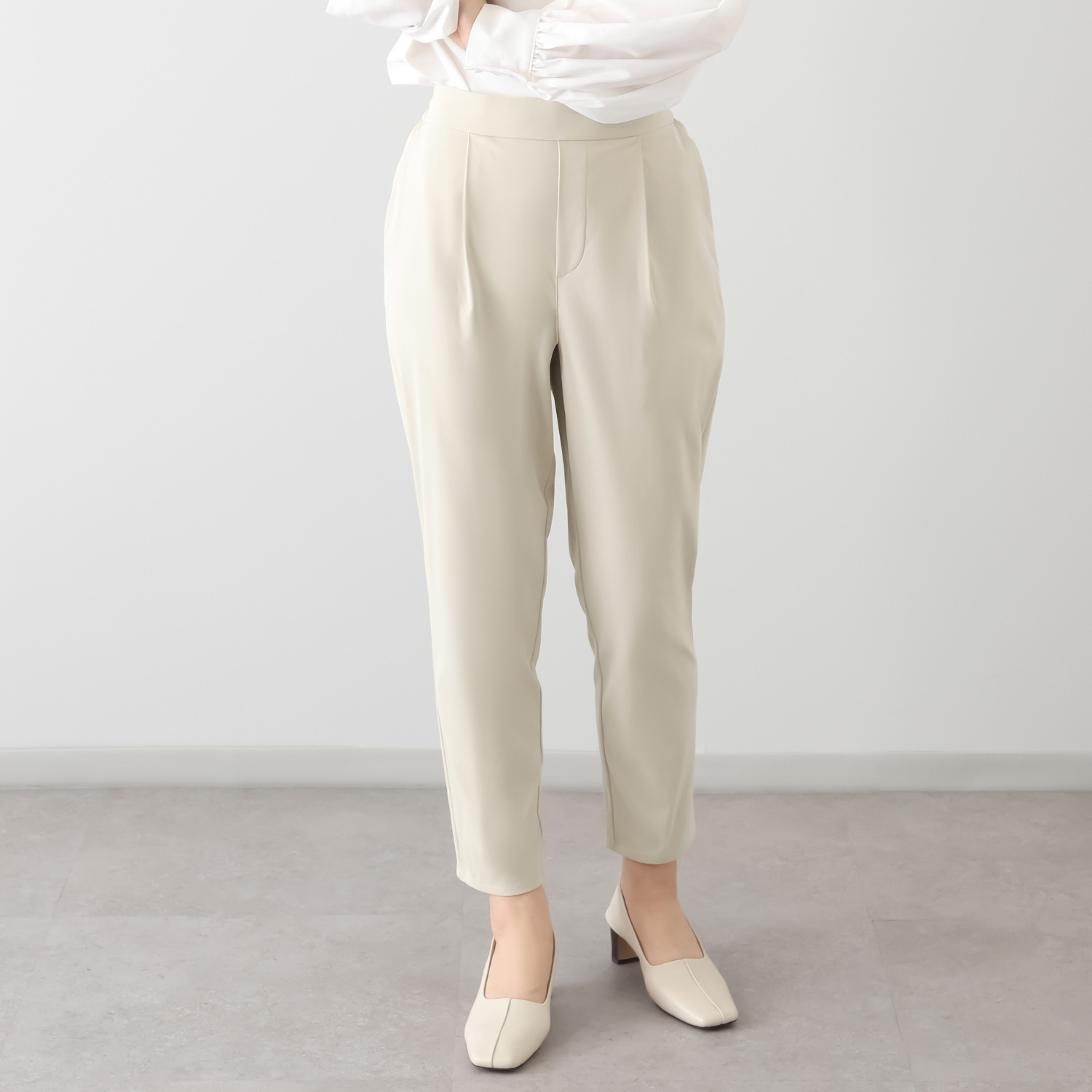 ルナリア はっ水・ＵＶカット ストレッチ大人チノ タックテーパードパンツ