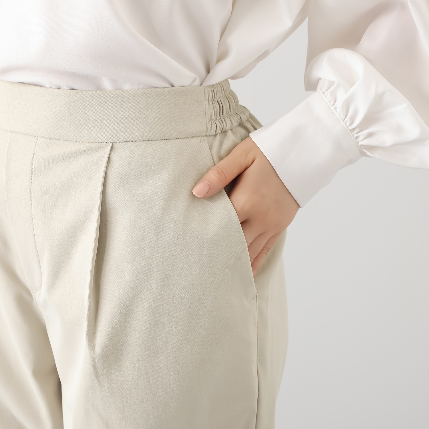 ルナリア はっ水・ＵＶカット ストレッチ大人チノ タックテーパードパンツ