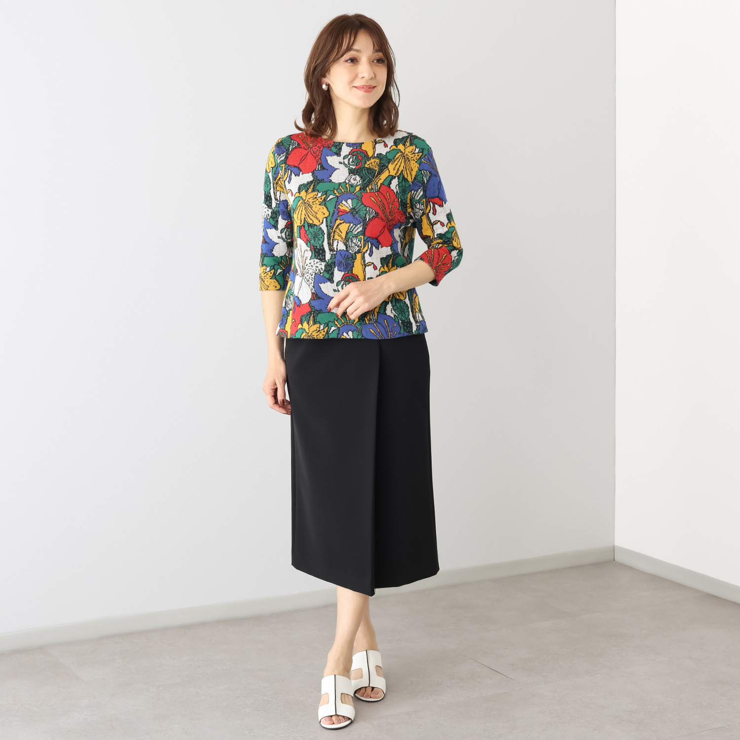 プレセントーア 抗菌防臭 日本製 色とりどりの花を表現した ボタニカル柄ジャガード プルオーバー