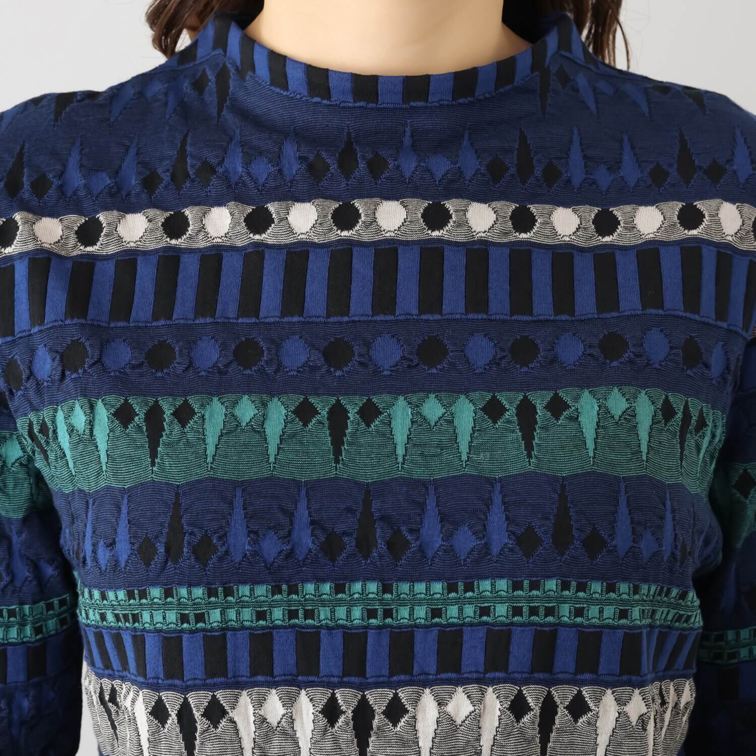 プレセントーア 抗菌防臭 日本製 ポコポコとした立体表現の きりこ柄ジャガード プルオーバー