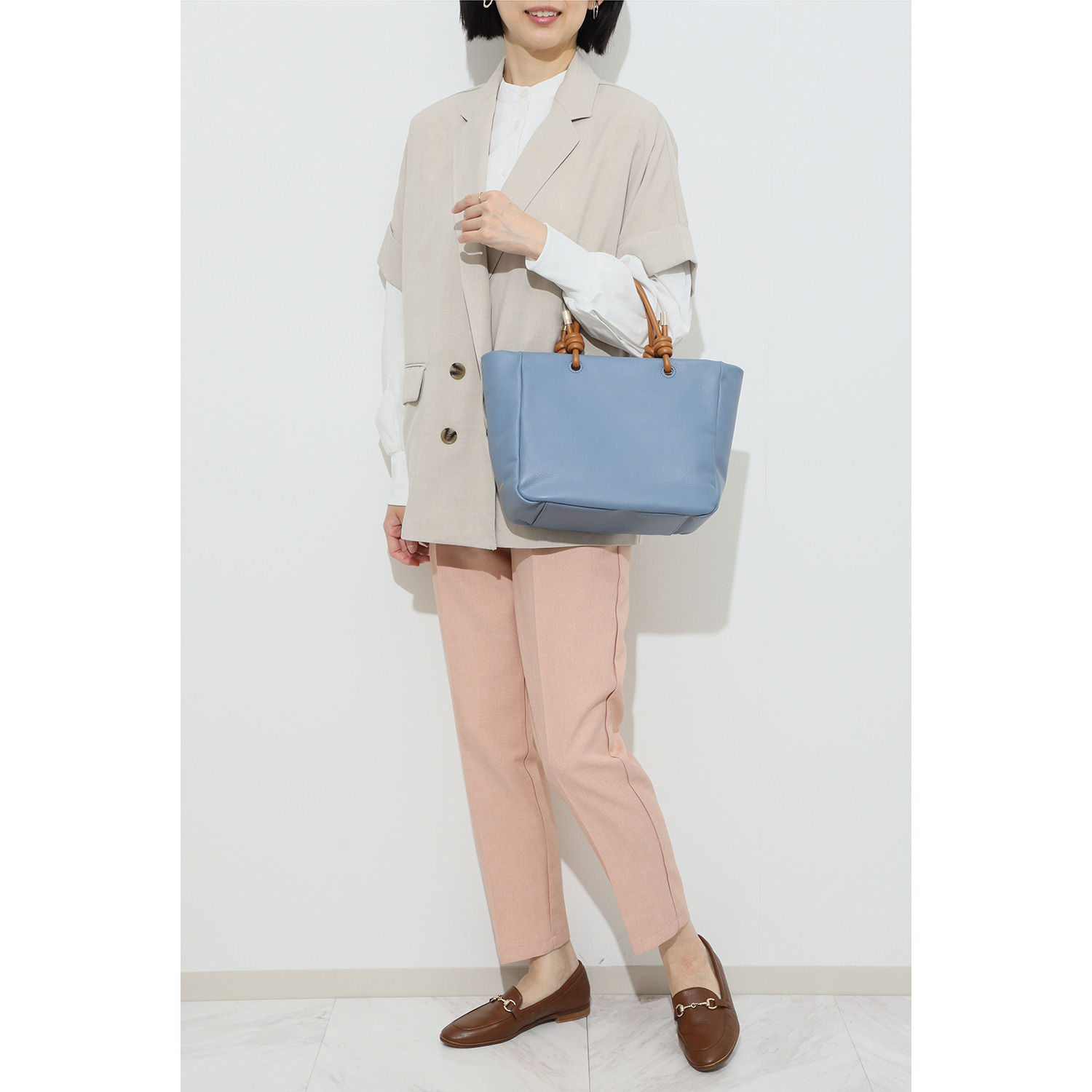 モーダプリンチペ はっ水 牛革シュリンク レガーレデザインハンドル ミディアムプラス トートバッグ