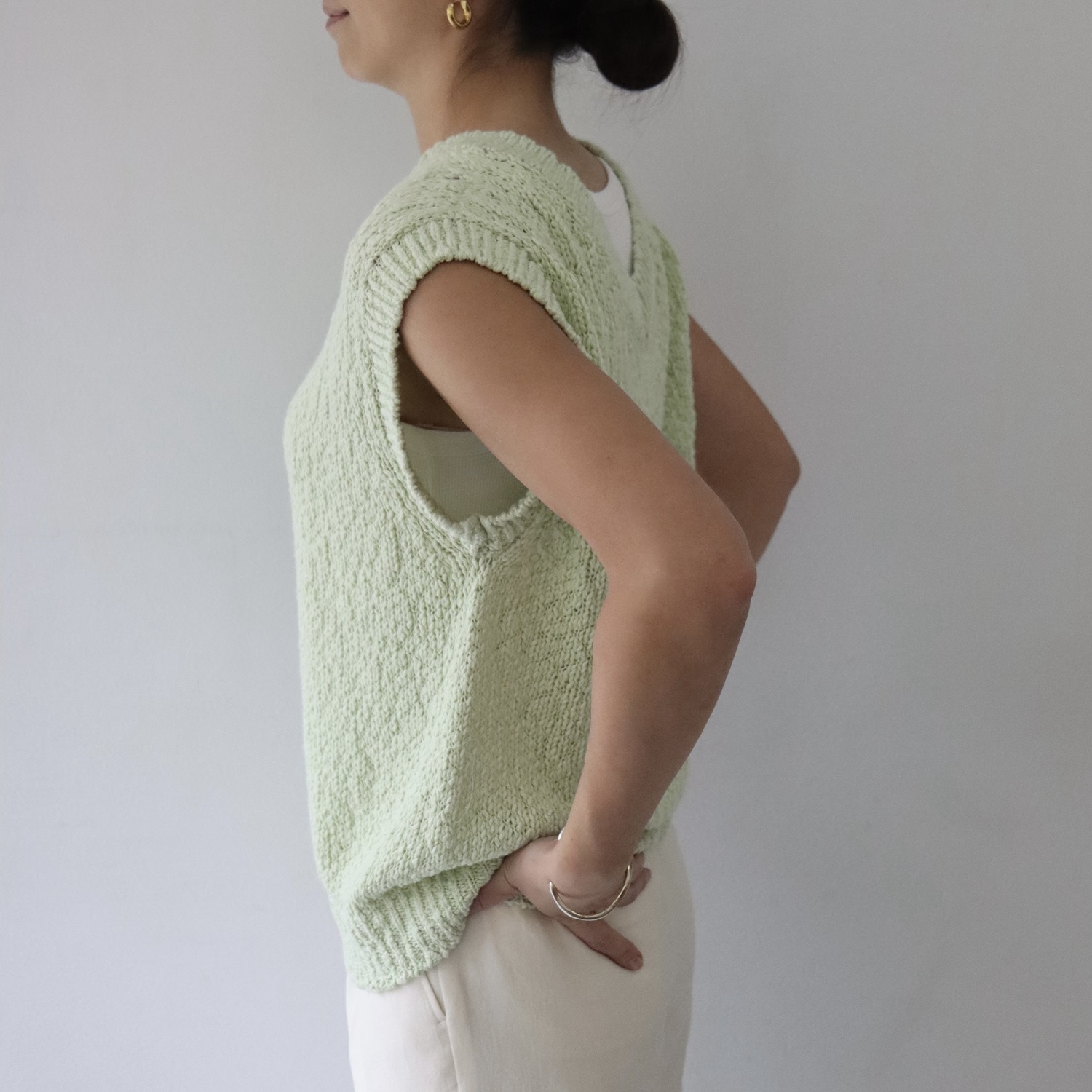 エマキュレイト 日本製 綿１００％ スラブヤーン ホールガーメント ２ウェイ Ｖネックベスト