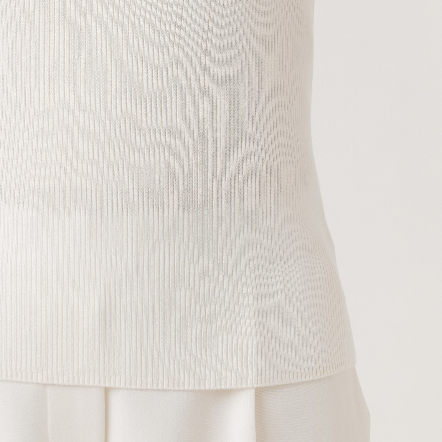 エマキュレイト スクエアネック ２ウェイ タンクトップ