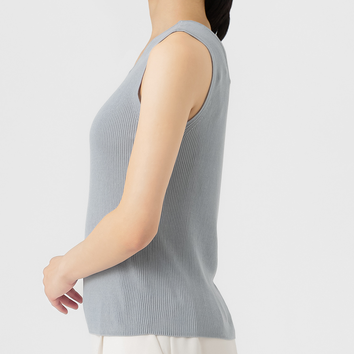 エマキュレイト スクエアネック ２ウェイ タンクトップ