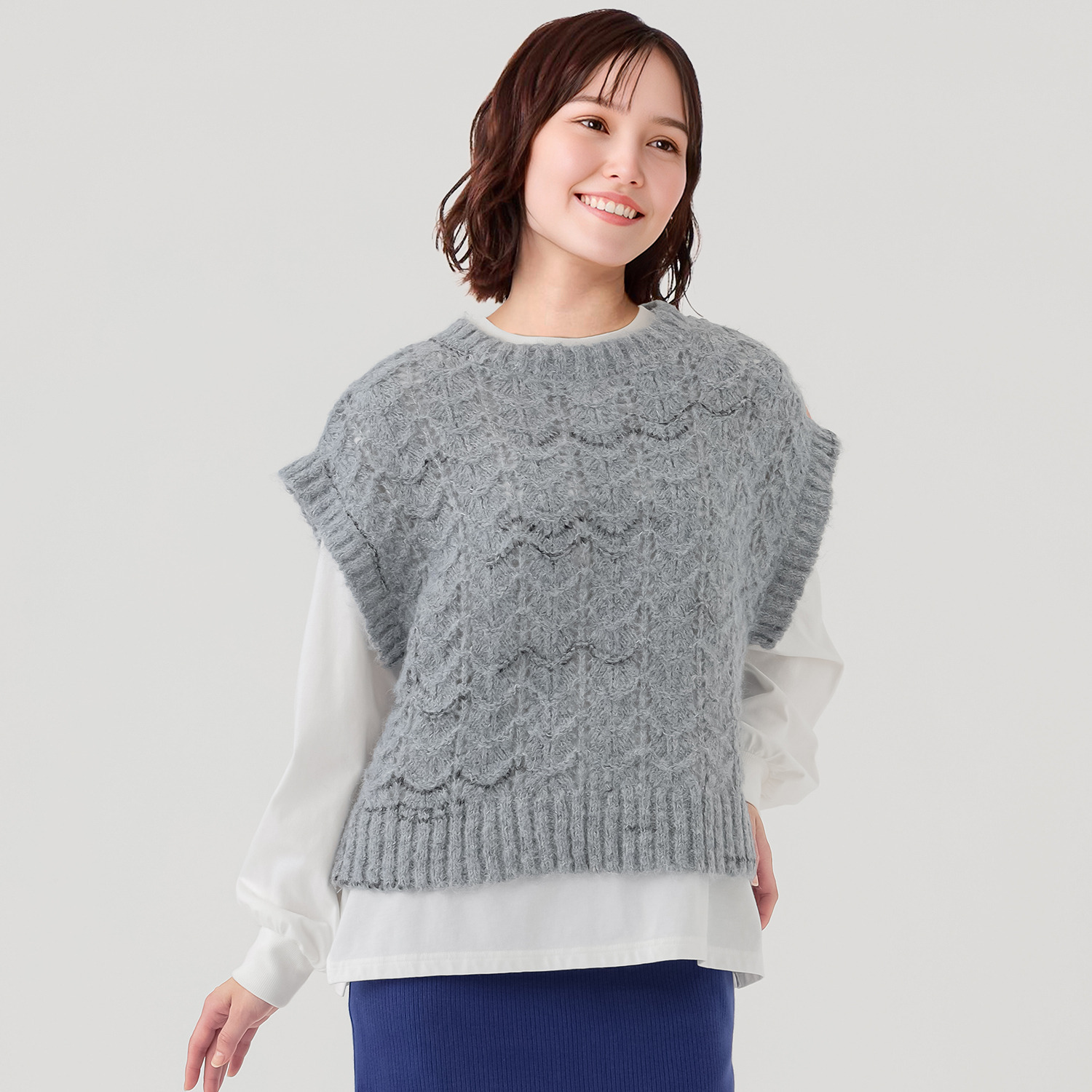 アリュメット 配色透かし柄 ベスト