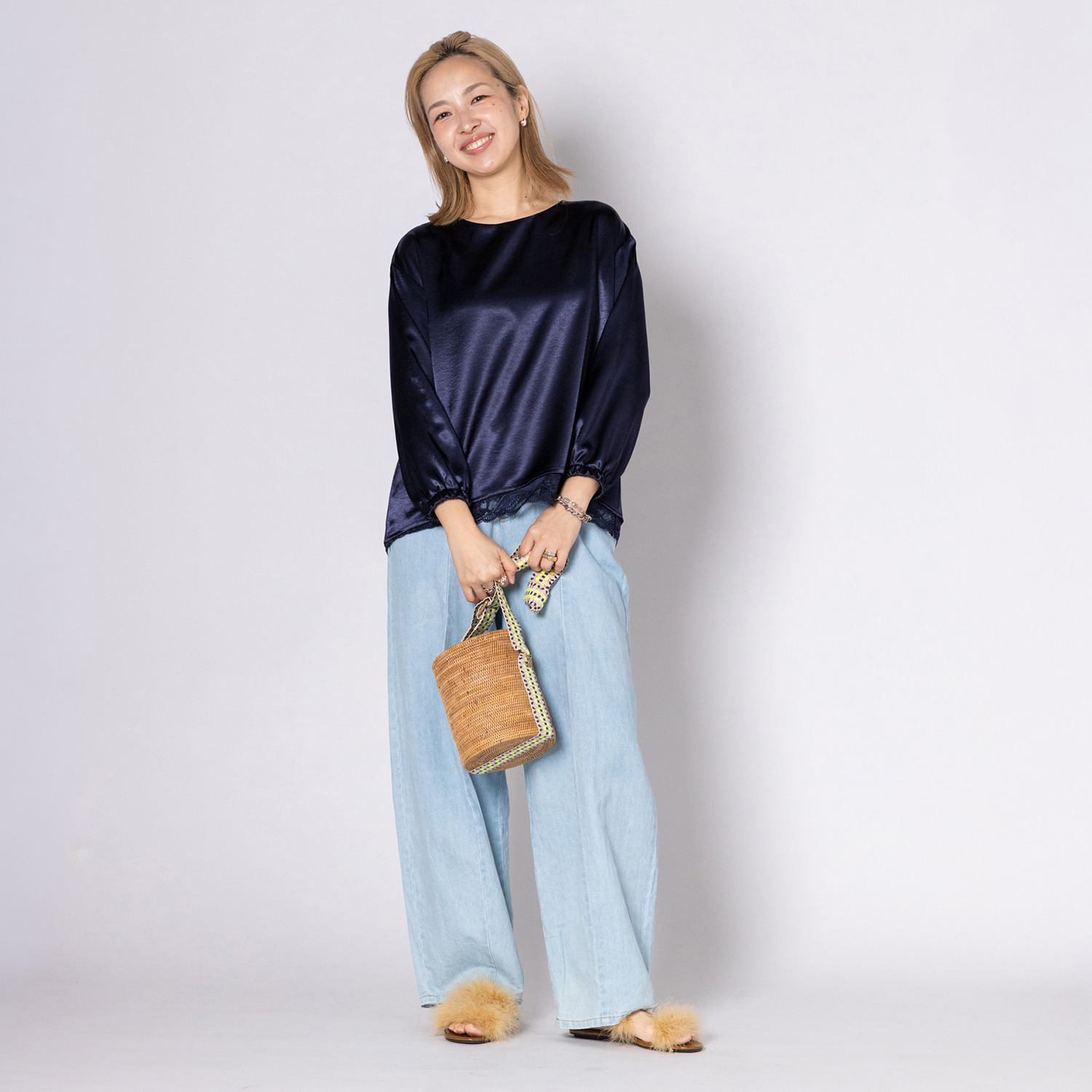 リミナル レースレイヤード サテンブラウス