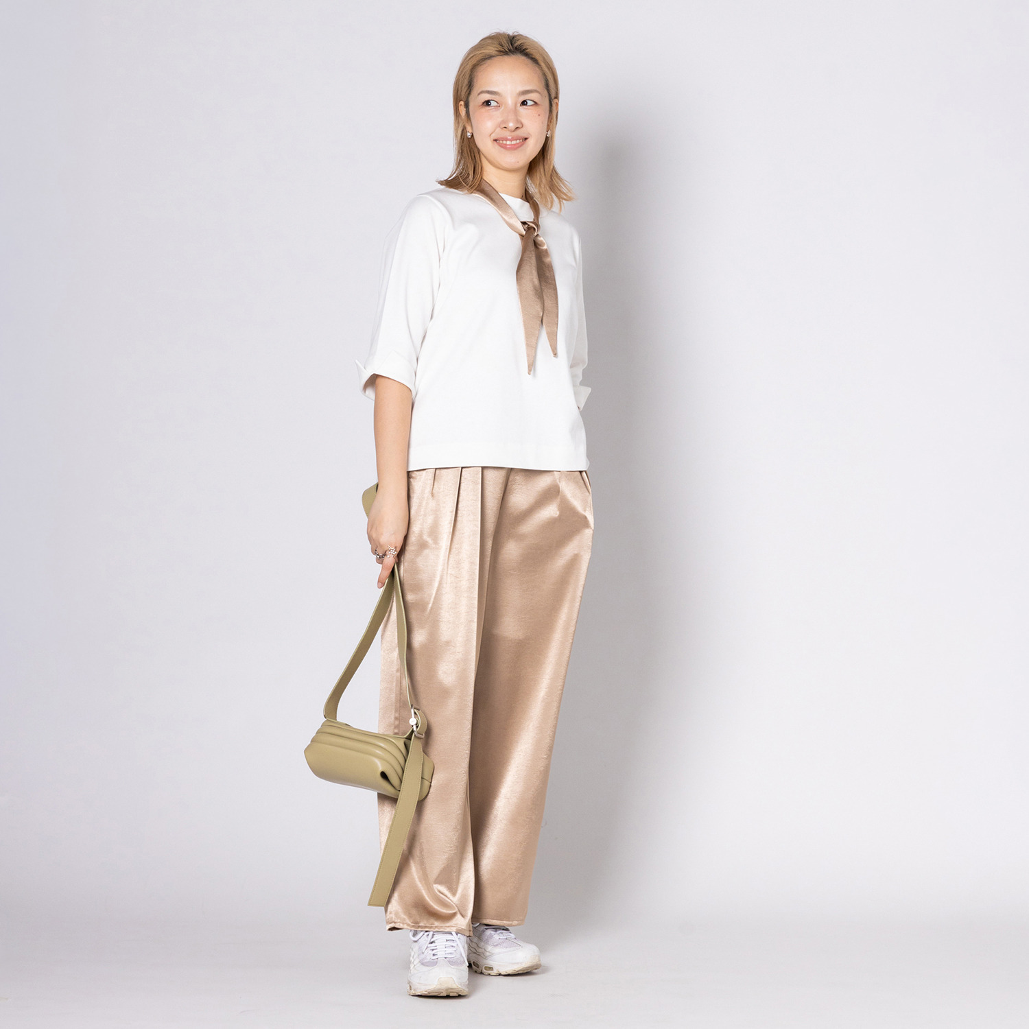 リミナル サテンタック ワイドパンツ