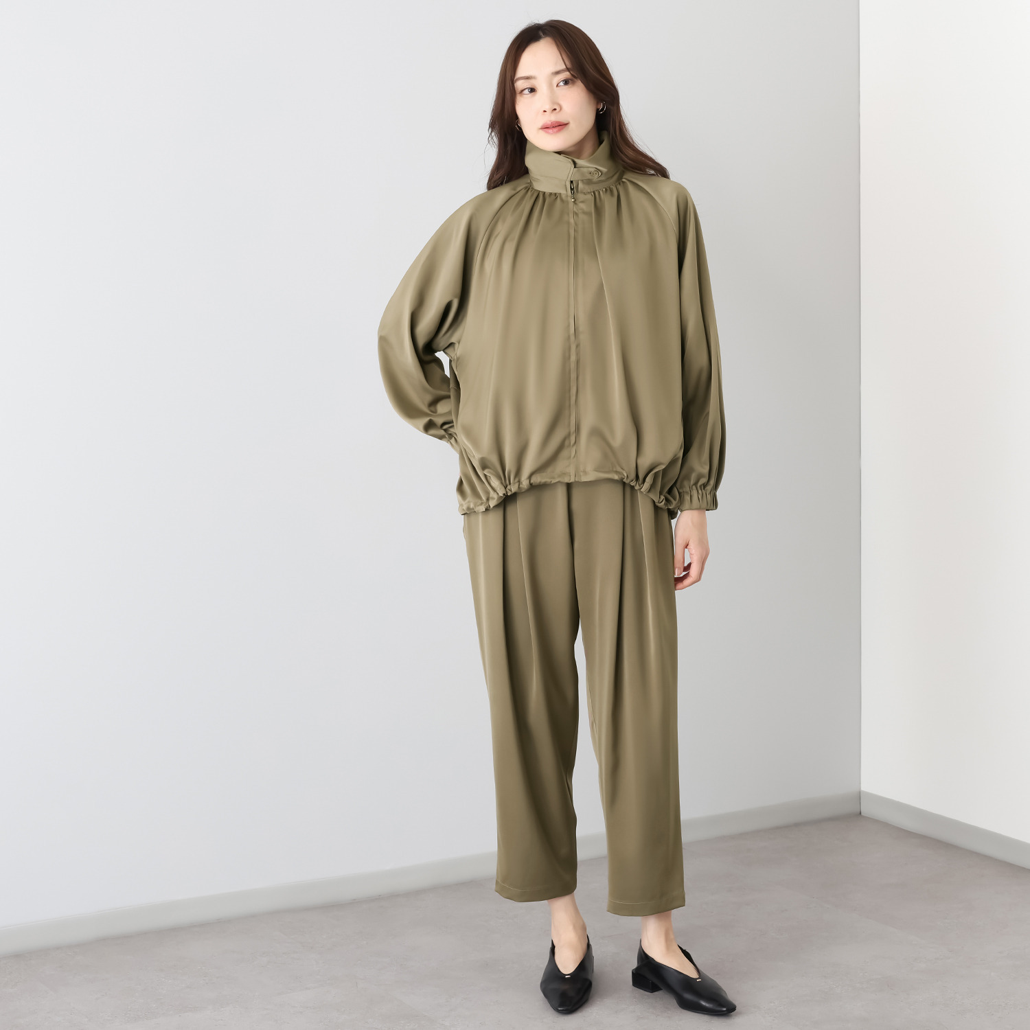 リラリー サテン ブルゾン