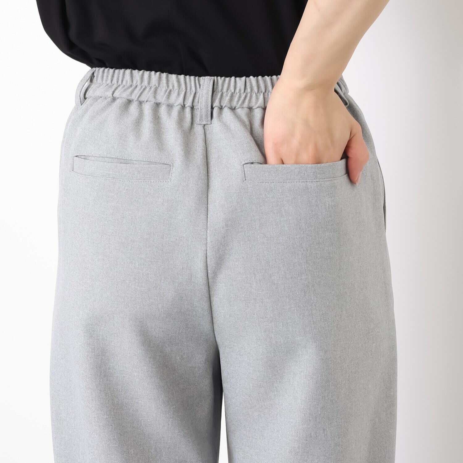 Ｓ３５７プラス 小柄さんのための 美脚見え センターピンタック ワイドパンツ