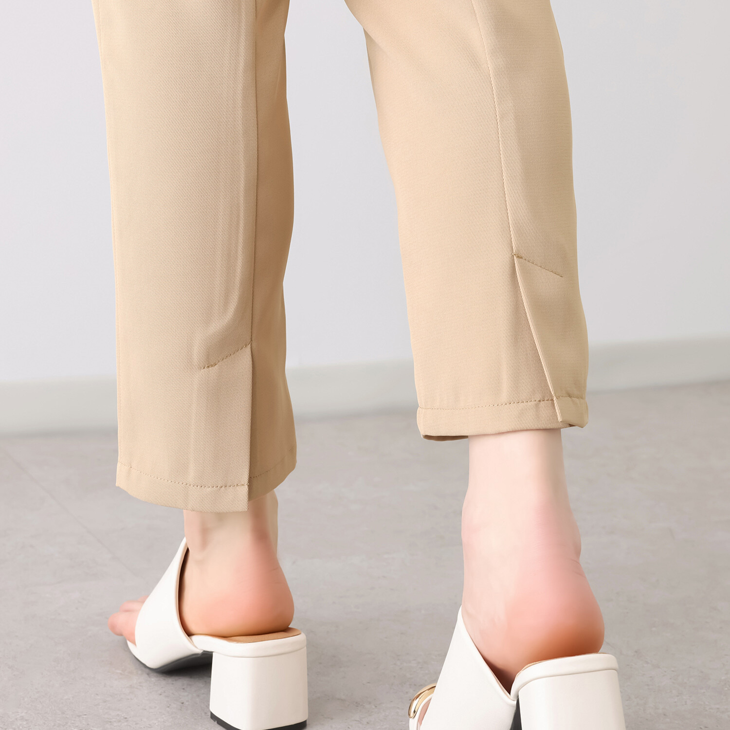 Ｓ３５７プラス 小柄さんのための 上品見え イージー テーパードパンツ