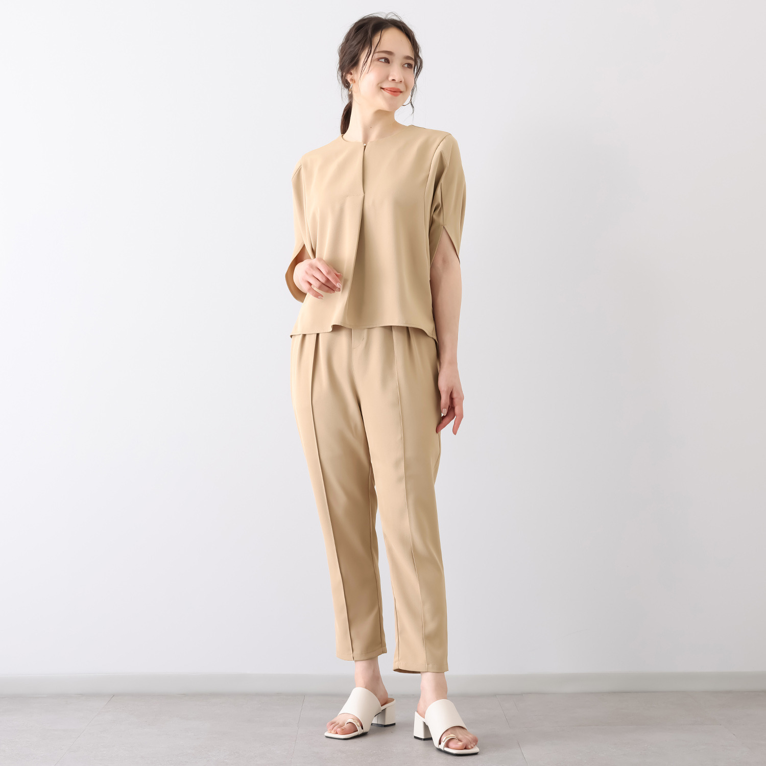 Ｓ３５７プラス 小柄さんのための 上品見え イージー テーパードパンツ