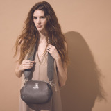 エーディーエムジェイ 牛革シュリンク型押し 口金２ウェイバッグ