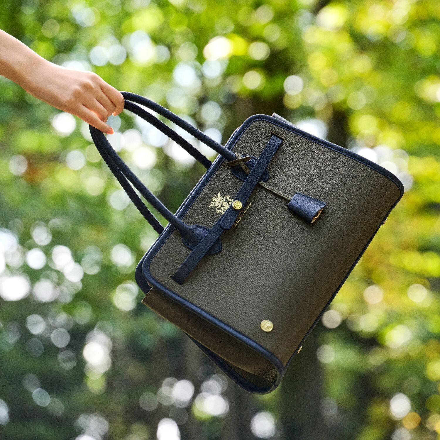 エーディーエムジェイ スパニッシュレザー バイカラートートバッグ