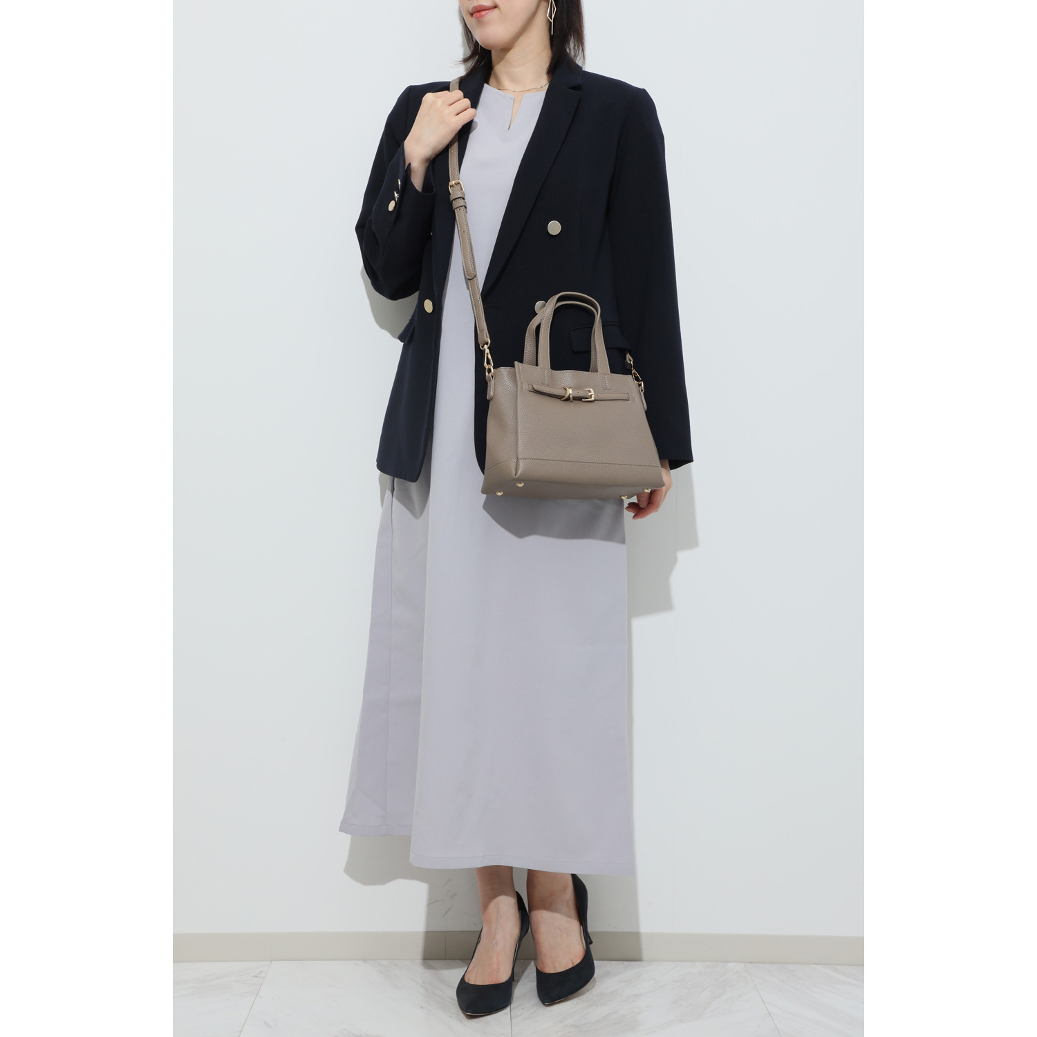 グッシオイタリー ベルトデザイン ２ウェイハンドバッグ