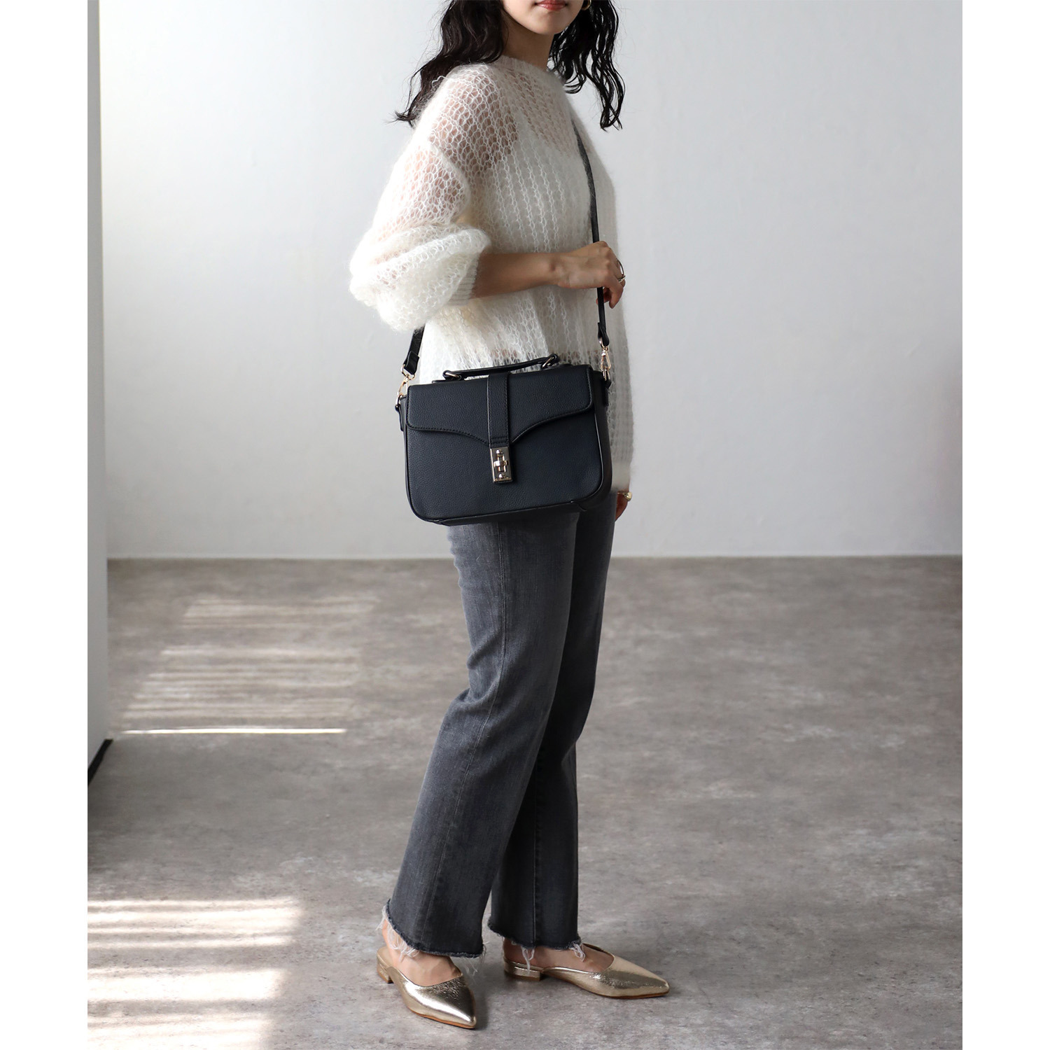 グッシオイタリー 牛革 ターンロックデザイン ２ウェイバッグ